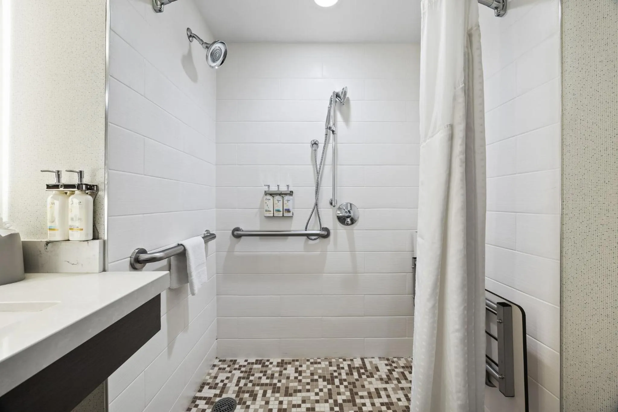 Photo of the whole room in Holiday Inn Express - Sunnyvale - Silicon Valley by IHG