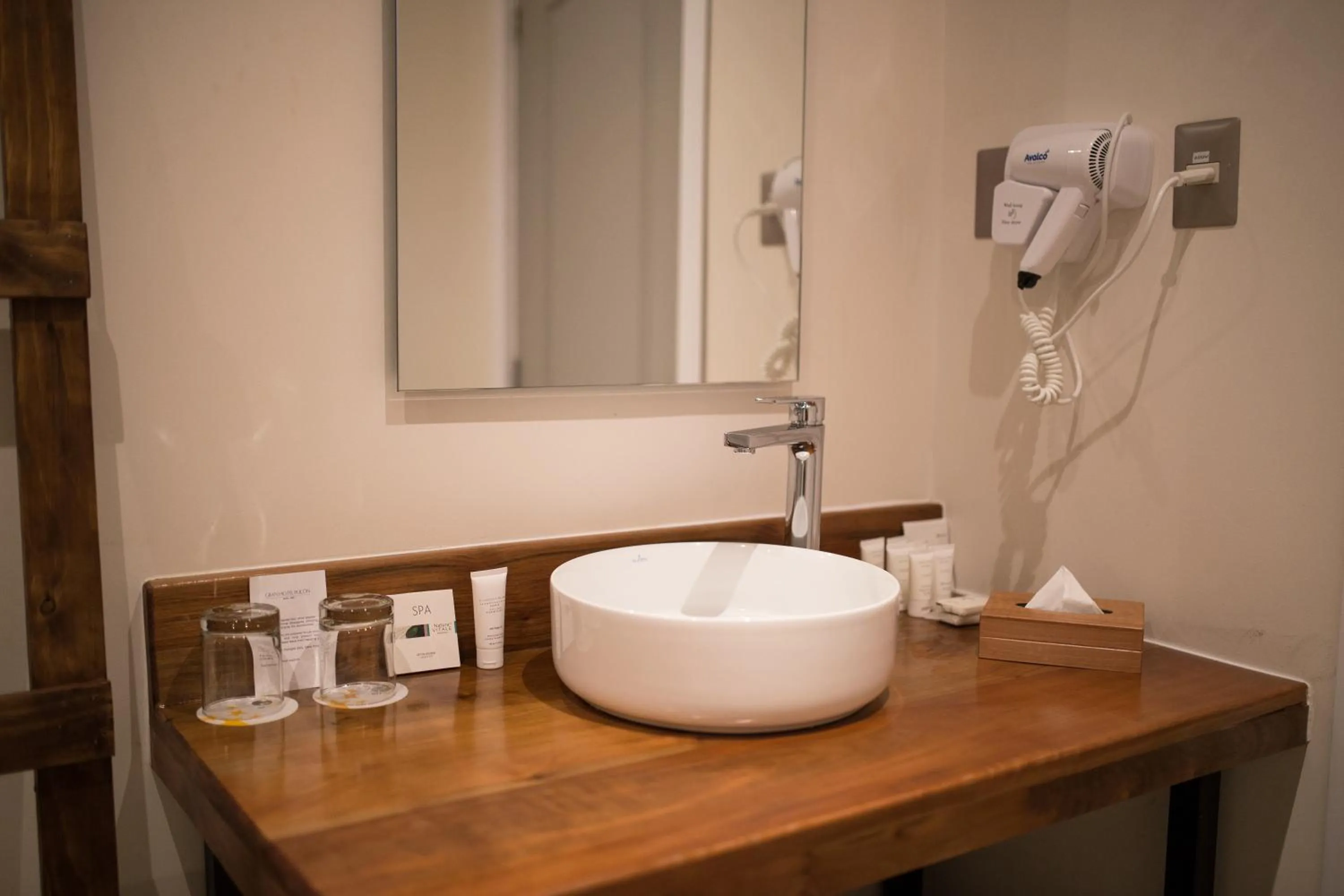 Photo of the whole room in Hotel Enjoy Pucón