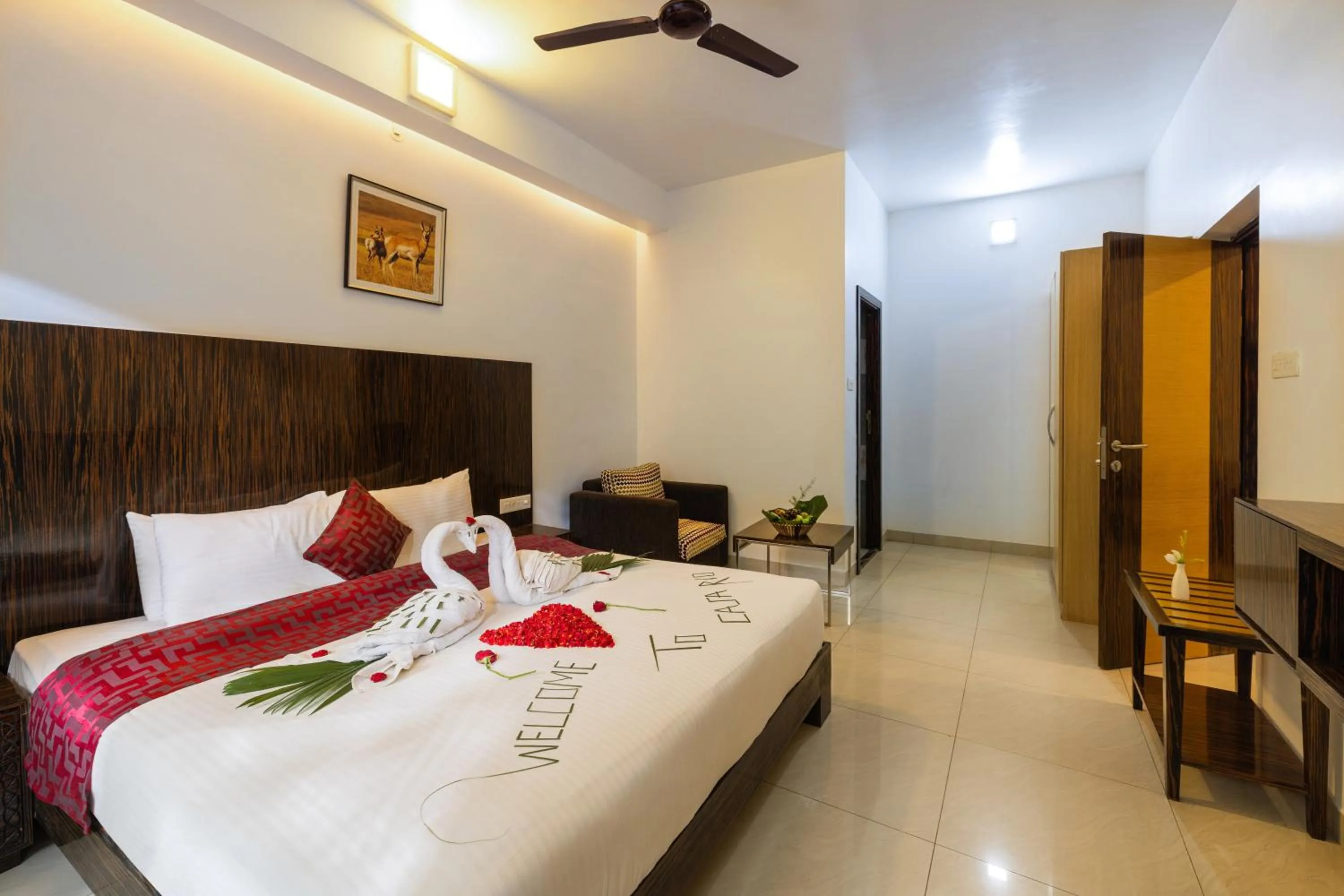 Bed in Casa Rio Resorts Athirappilly