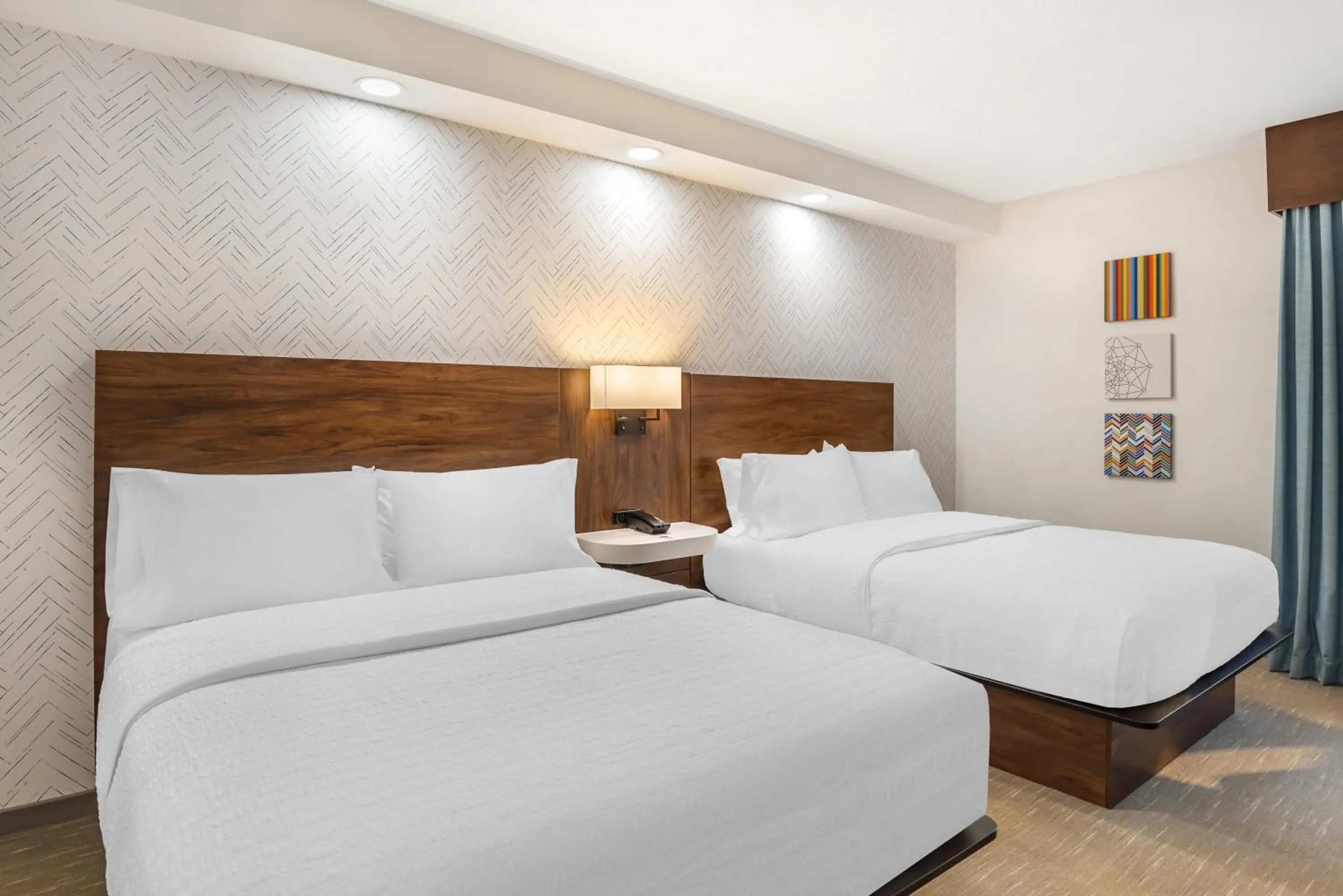 Bed in Hampton Inn Petersburg-Fort Lee