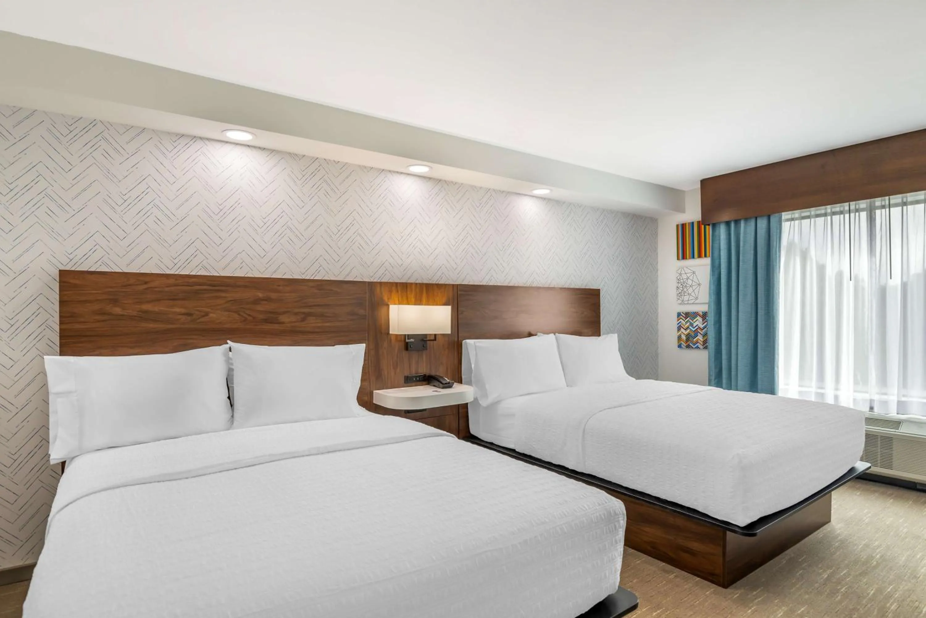 Bed in Hampton Inn Petersburg-Fort Lee