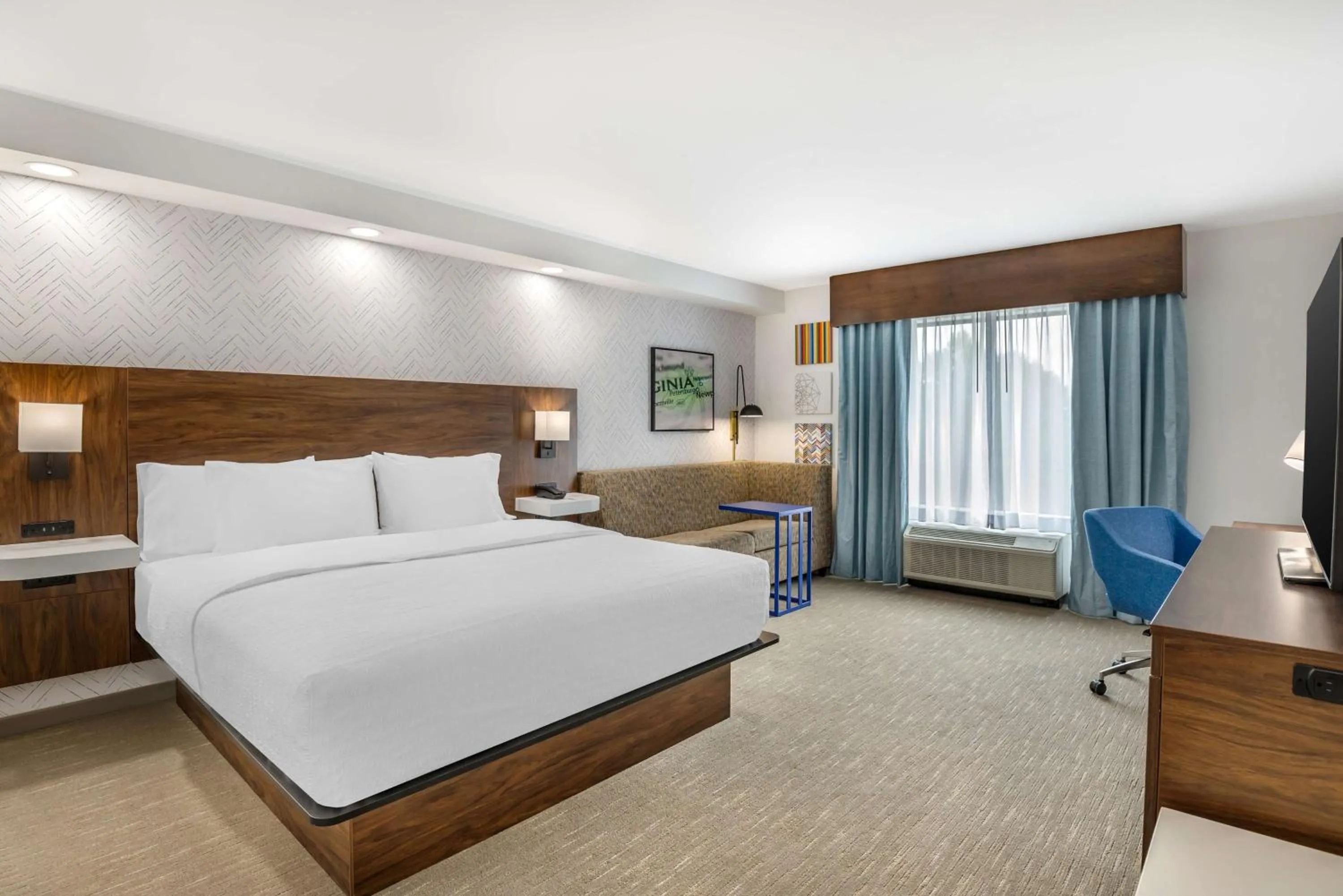 Bedroom, Bed in Hampton Inn Petersburg-Fort Lee