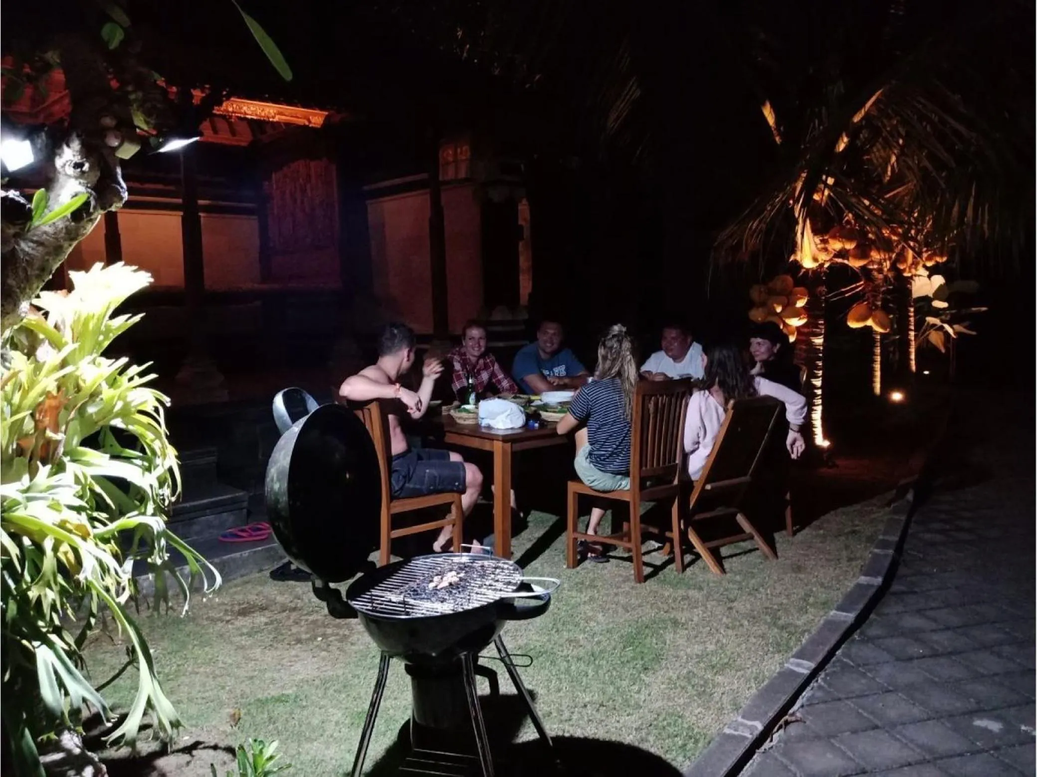 BBQ facilities in El Homestay Bali