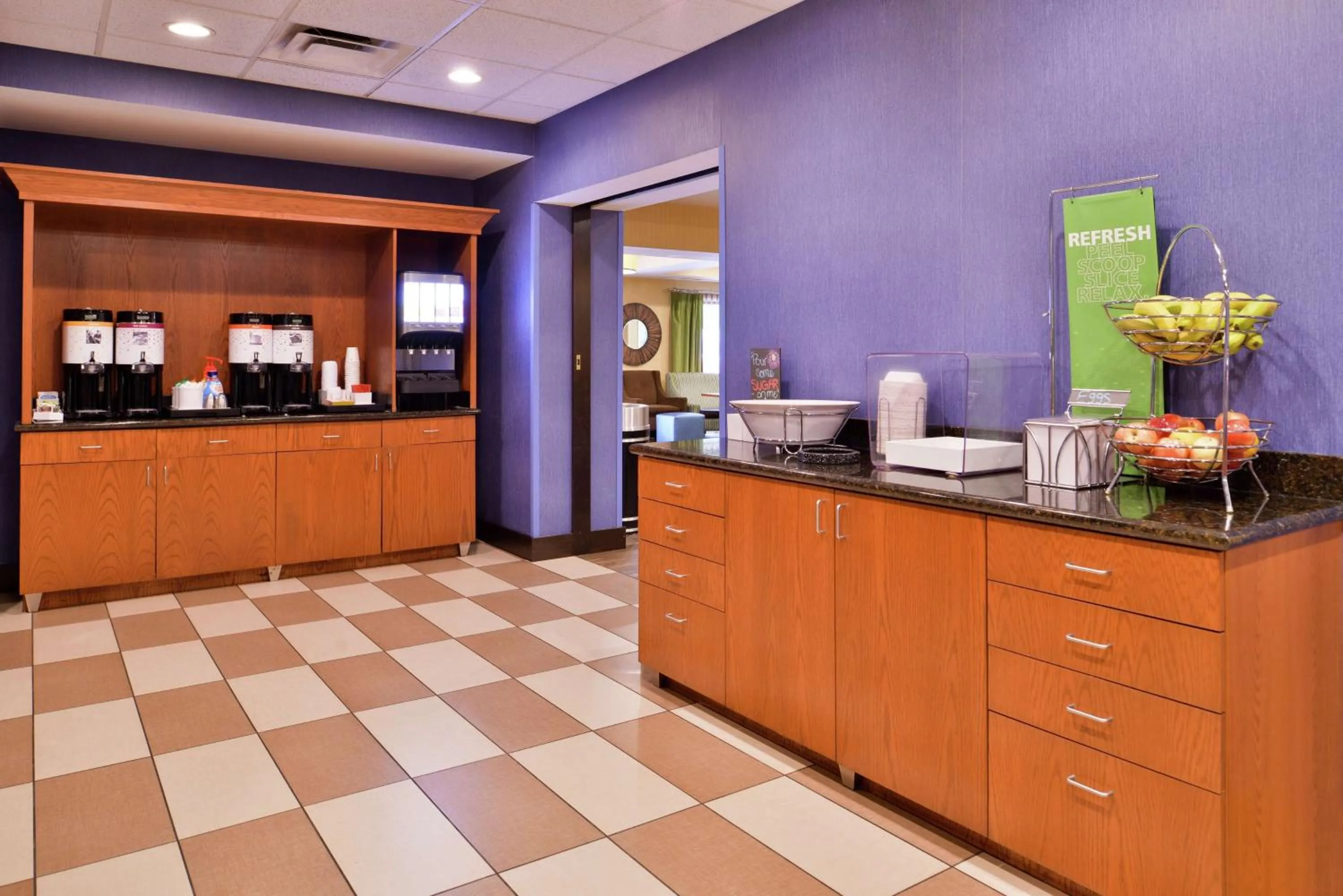 Breakfast in Hampton Inn Harrisonburg South