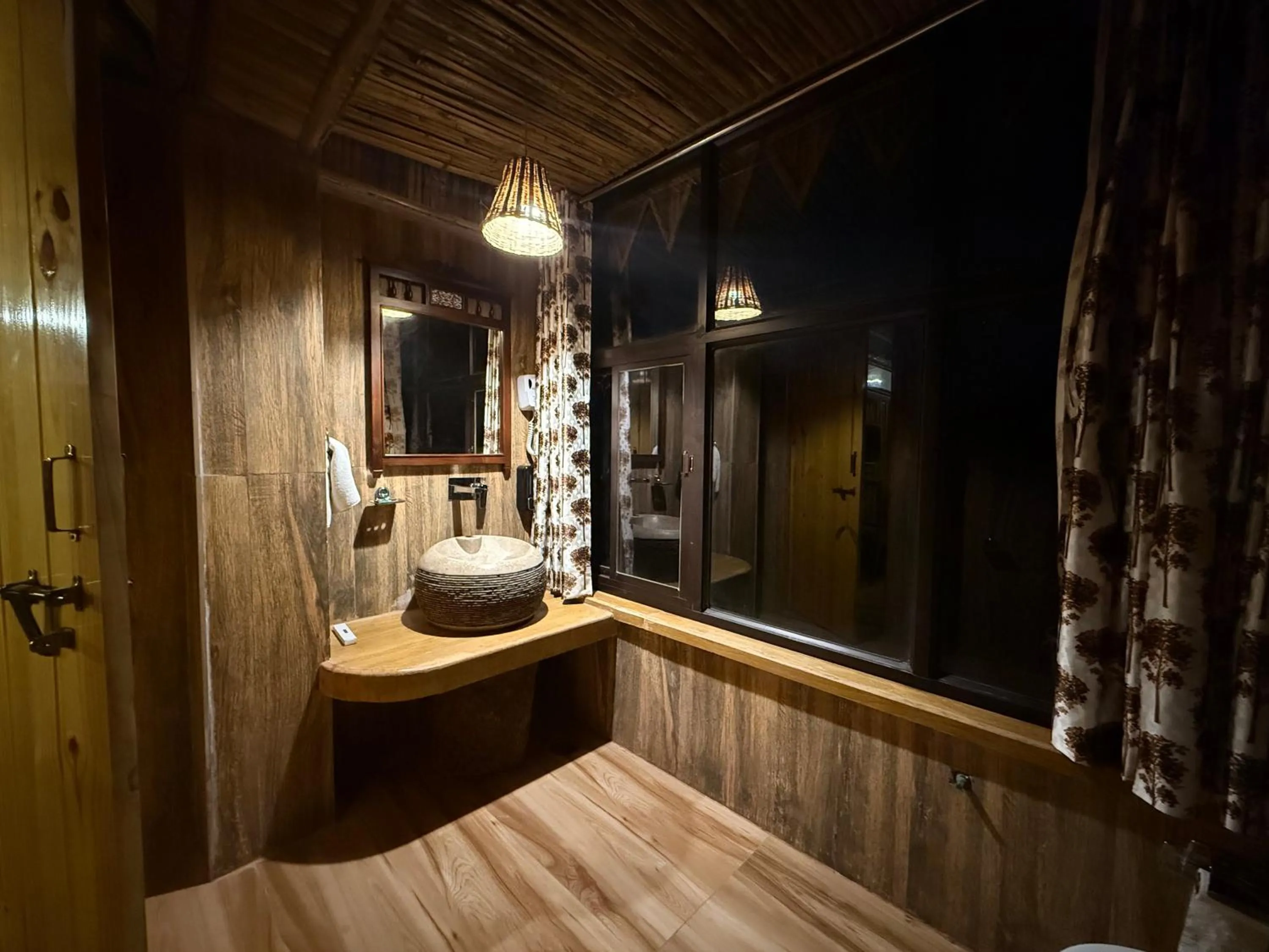 Hotel Green Heaven Resort