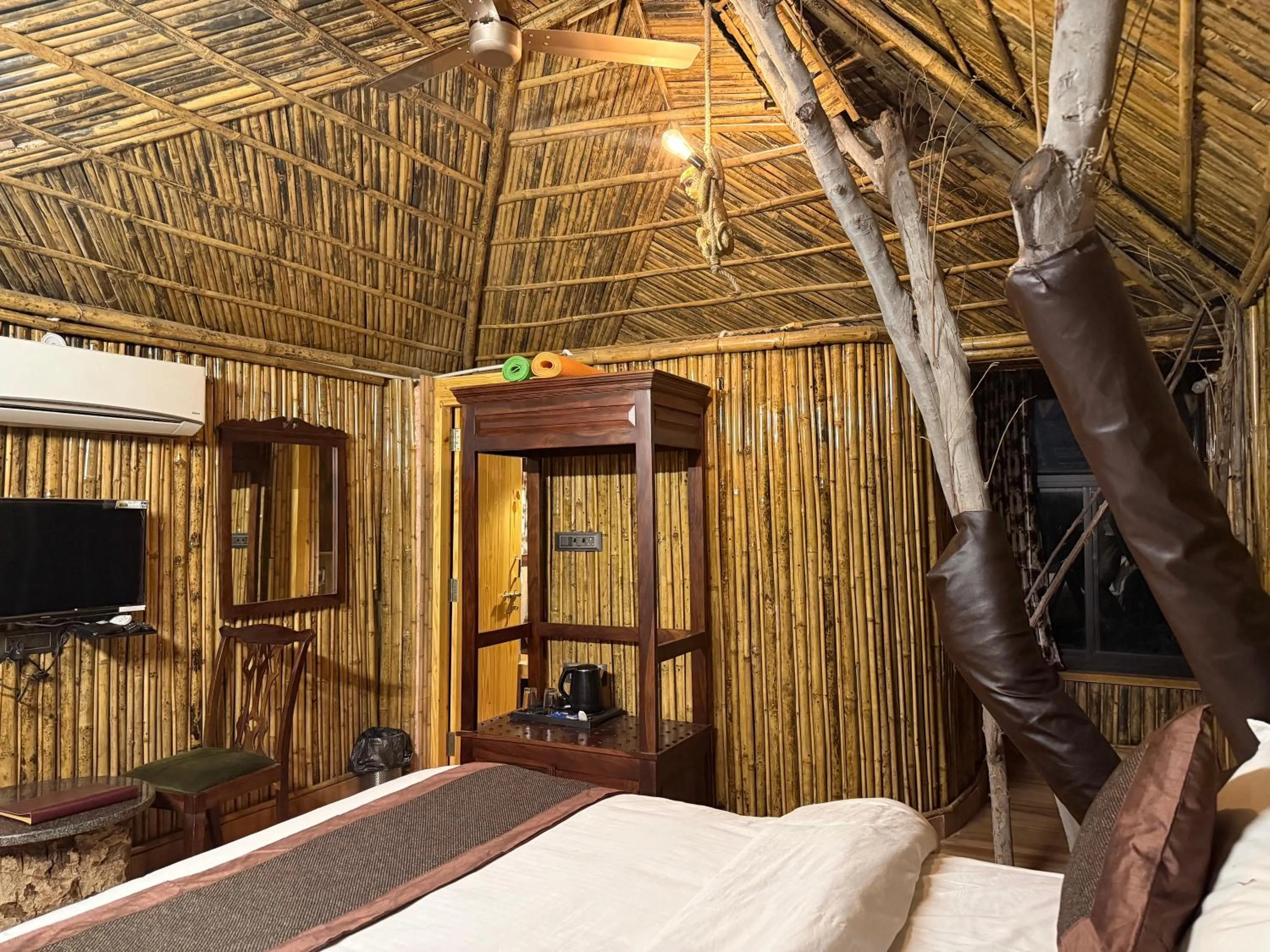 Bed in Hotel Green Heaven Resort