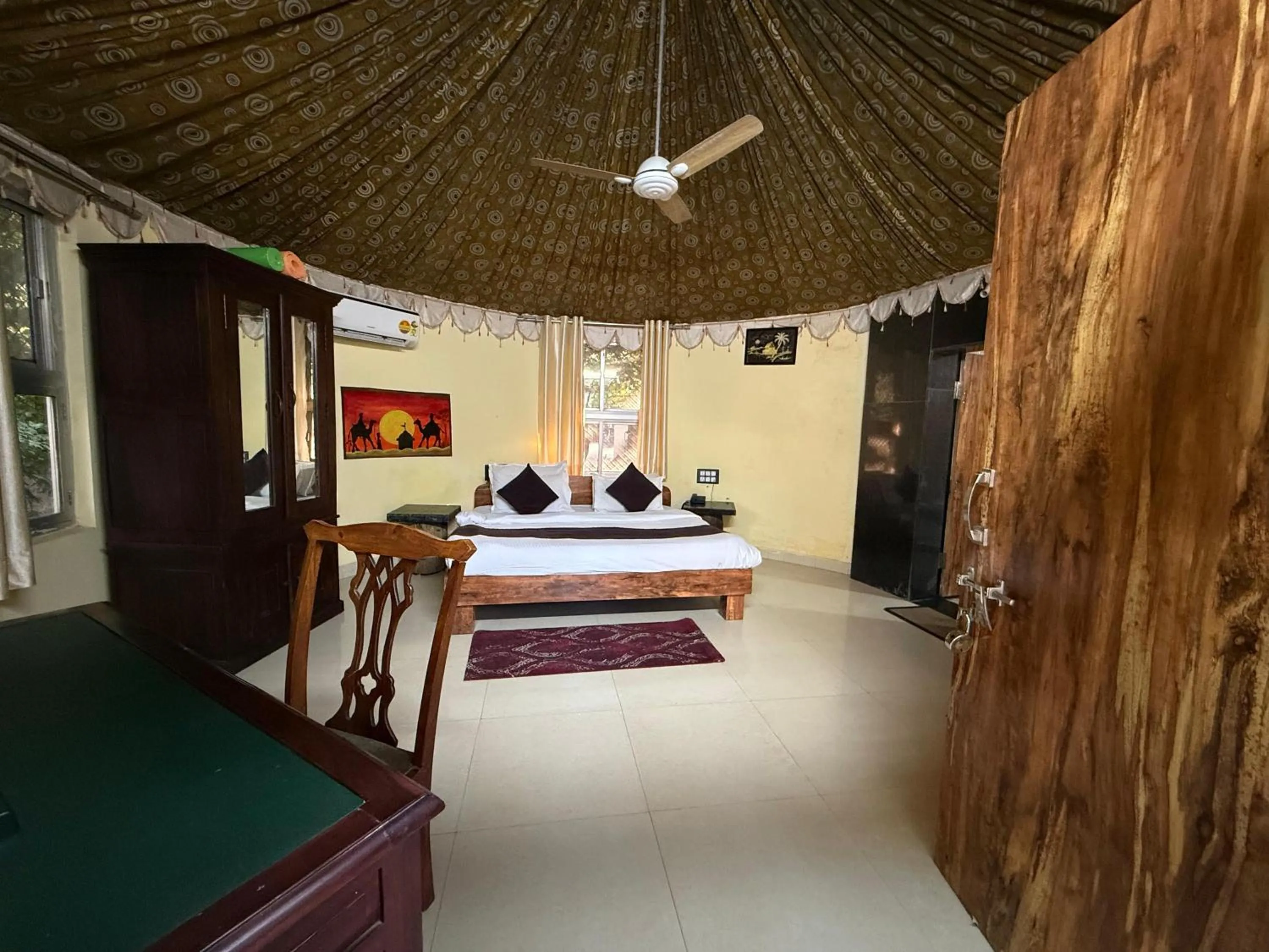 Bed in Hotel Green Heaven Resort