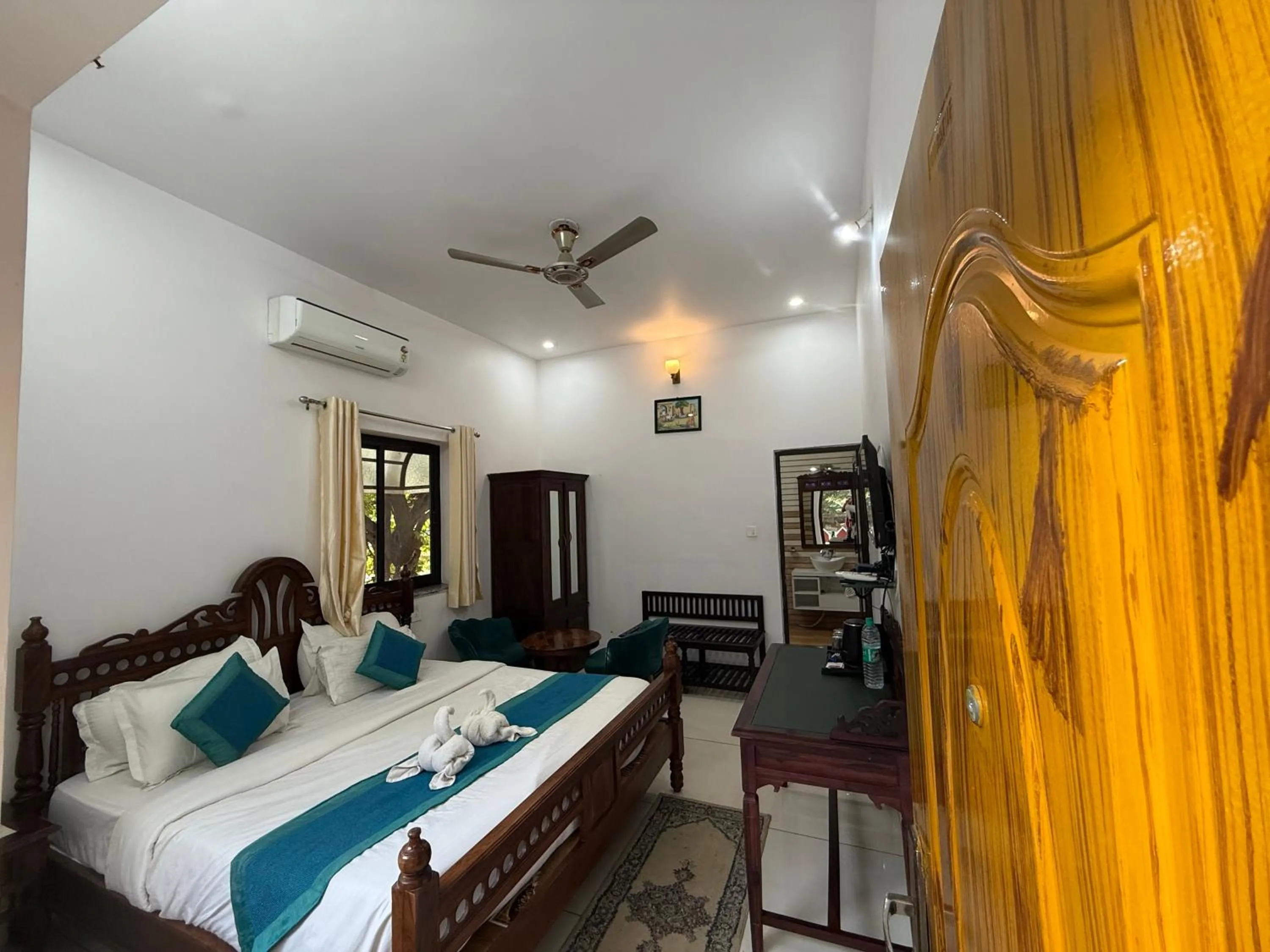 Bed in Hotel Green Heaven Resort