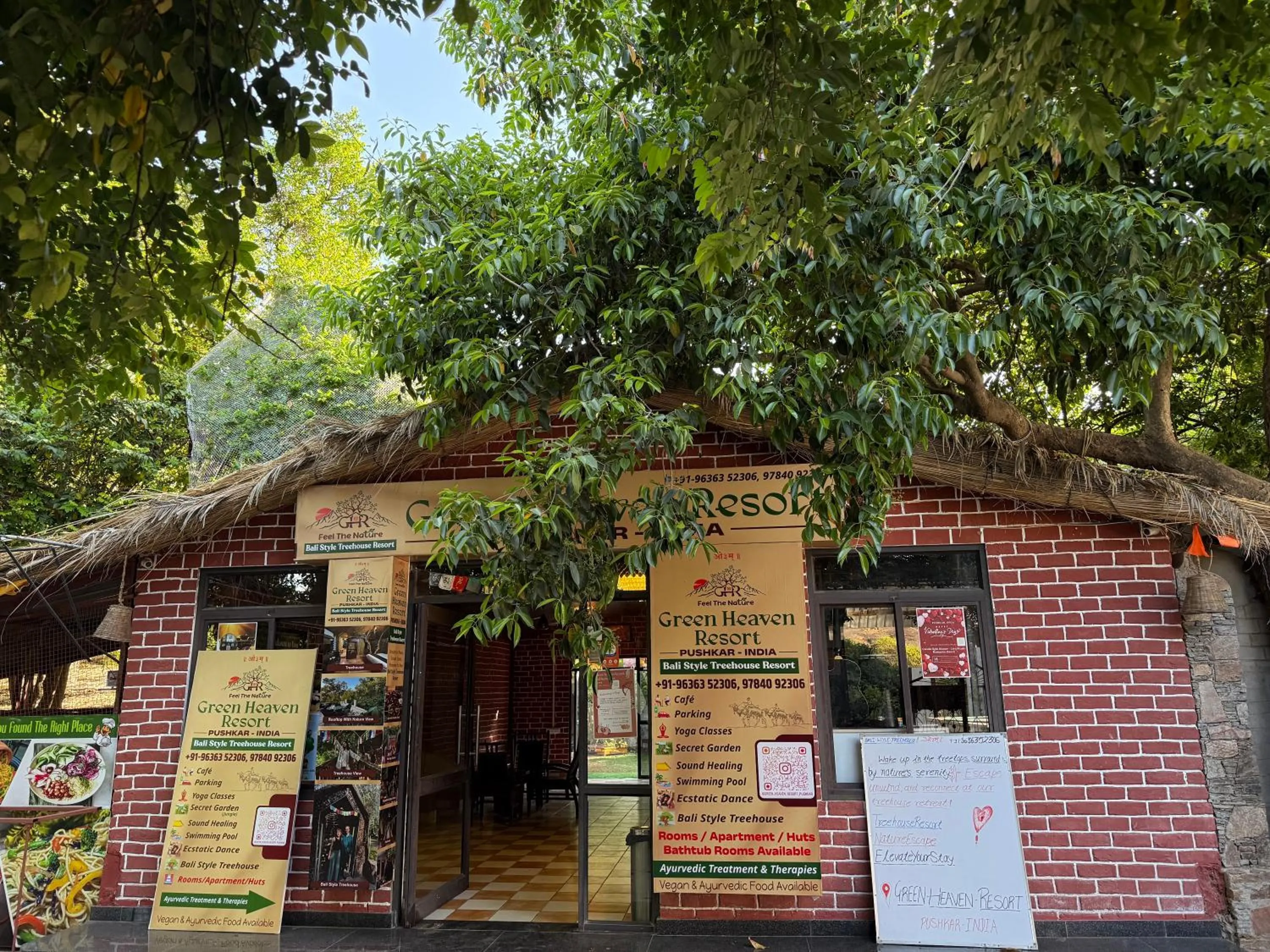 Hotel Green Heaven Resort