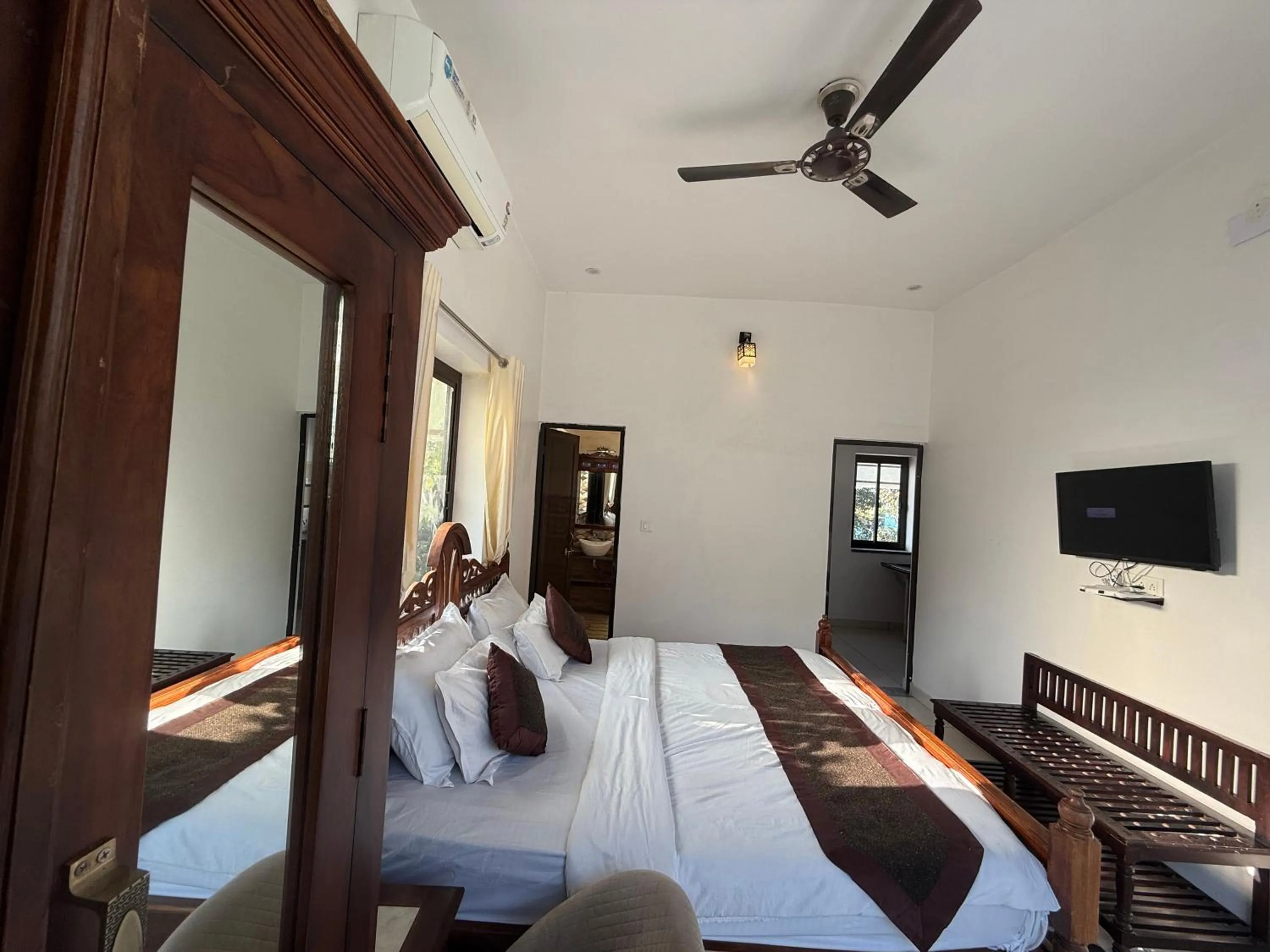 Bed in Hotel Green Heaven Resort