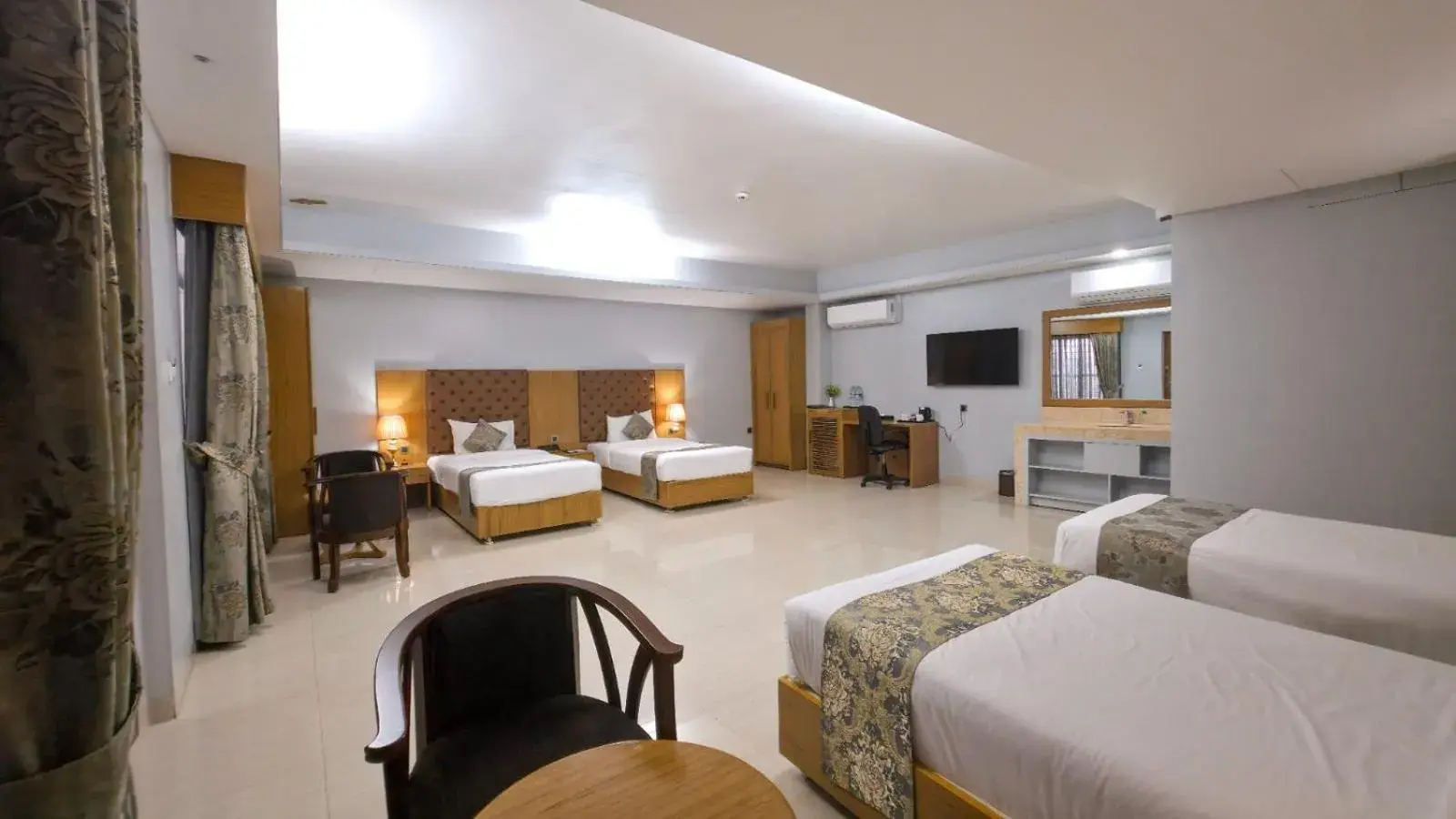 Bed in Momo Inn Bed in Momo Inn