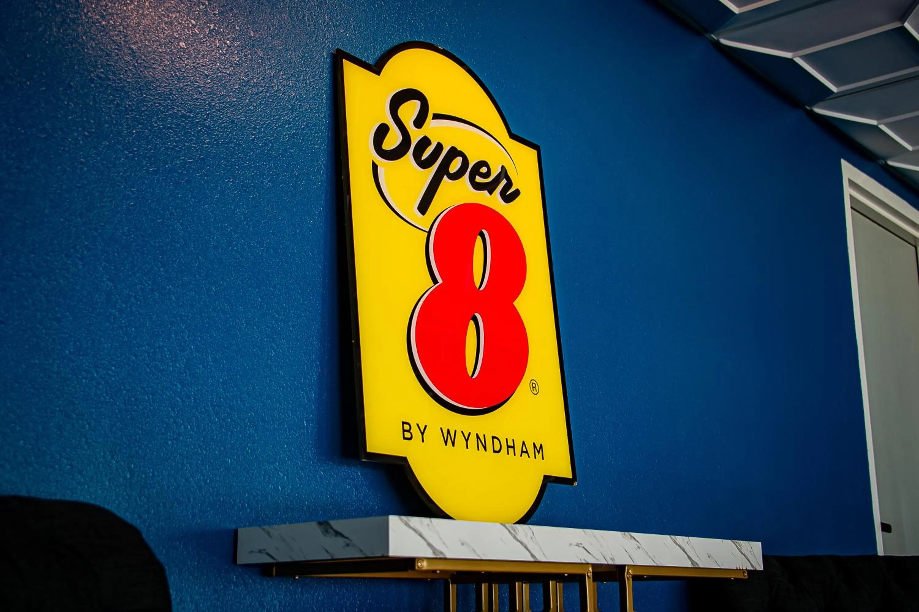 Super 8 by Wyndham Biloxi
