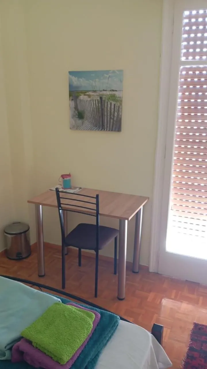 Deluxe Double or Twin Room with Mountain View in Hellas Palace Rooms CENTER