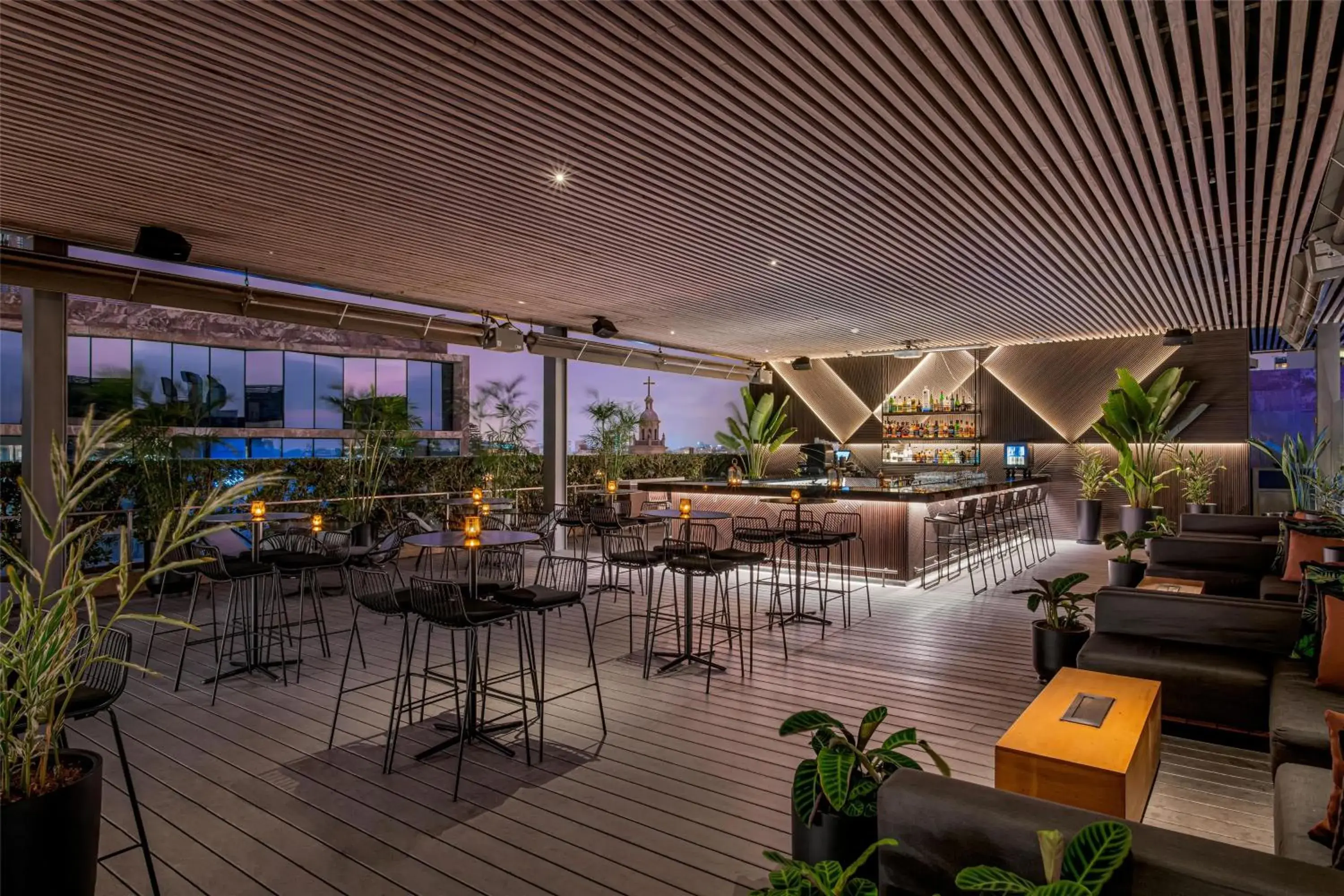 Lounge or bar in Hyatt Centric San Isidro Lima Lounge or bar in Hyatt Centric San Isidro Lima