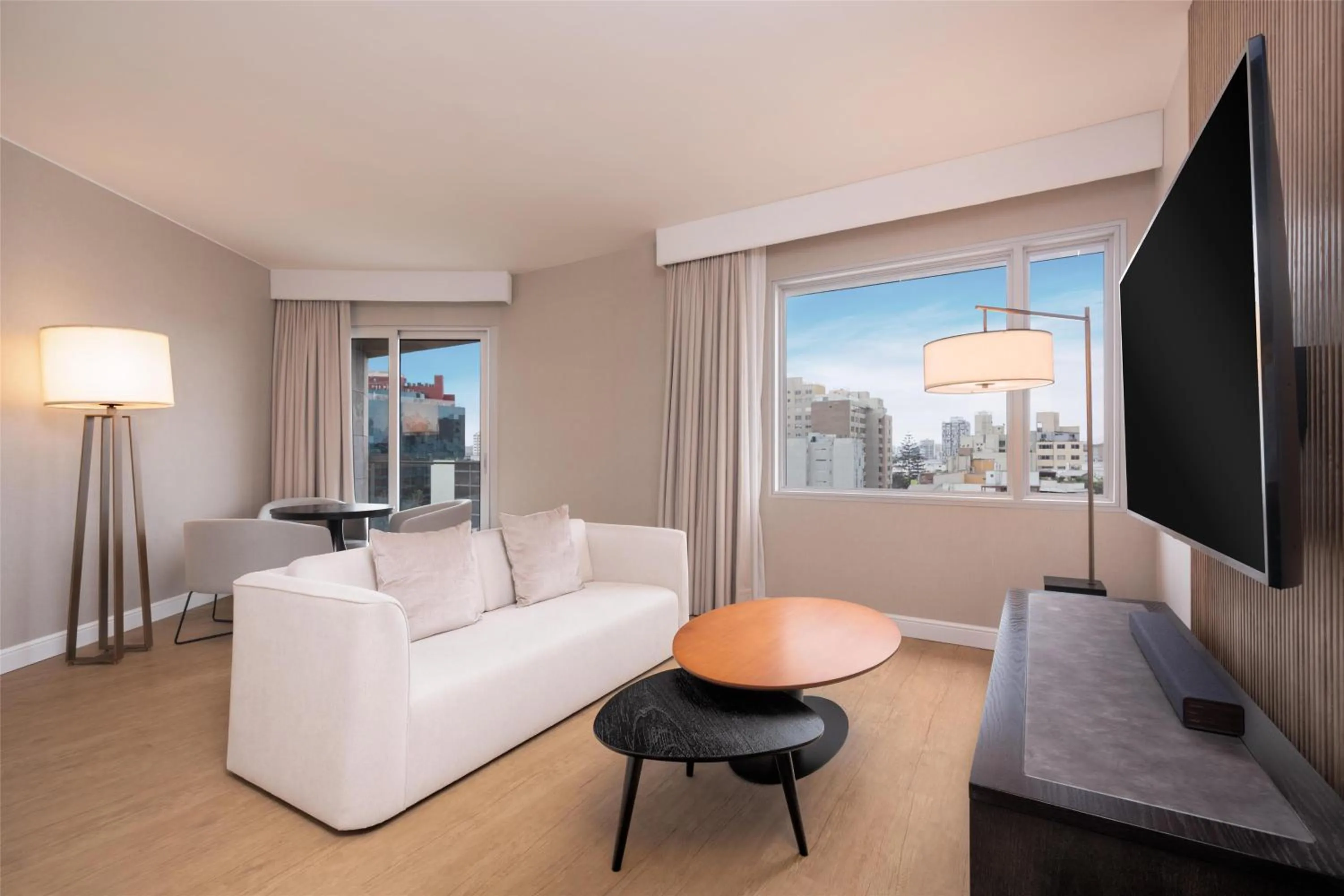 Photo of the whole room in Hyatt Centric San Isidro Lima