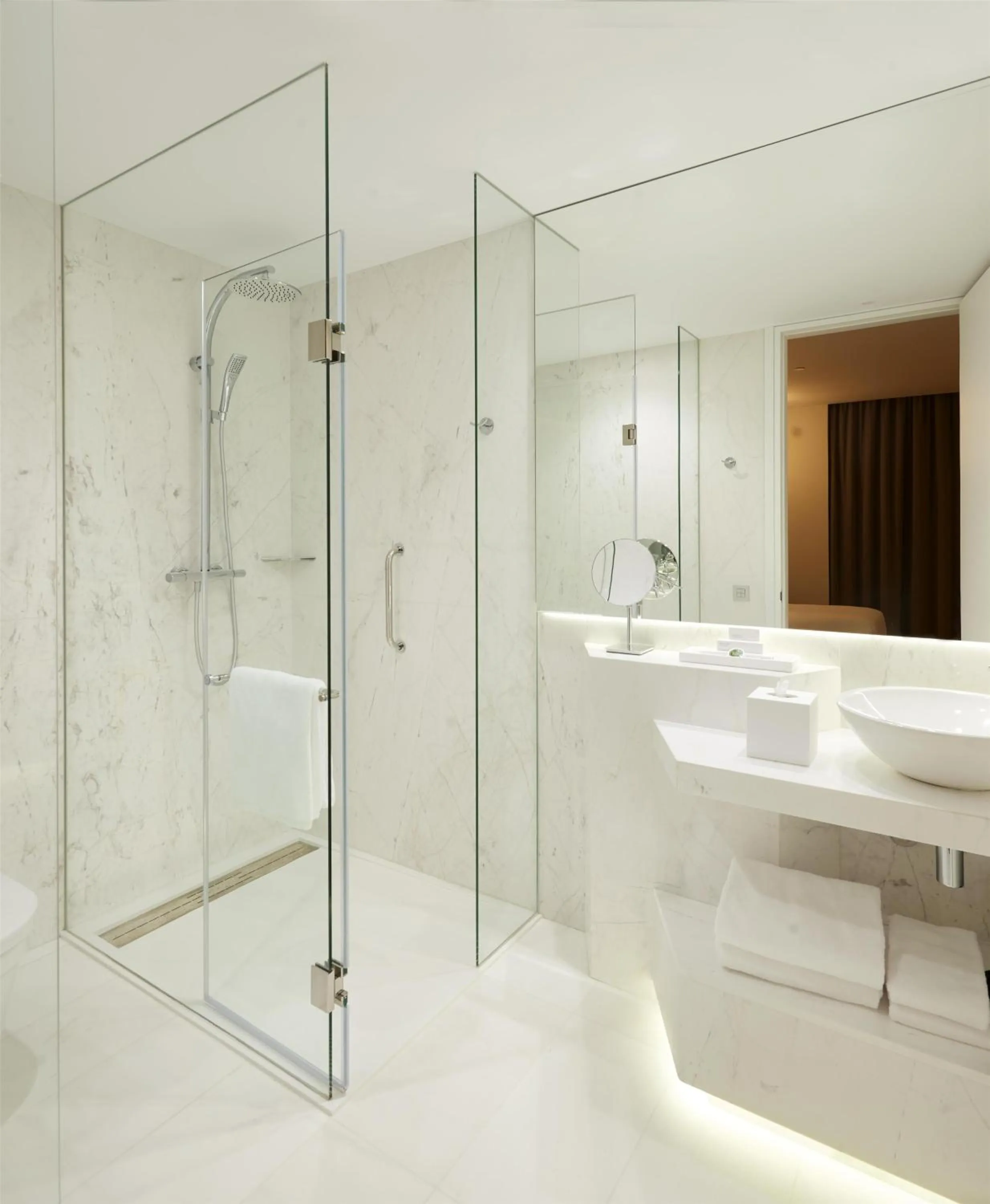 Shower in Hyatt Centric Gran Via Madrid