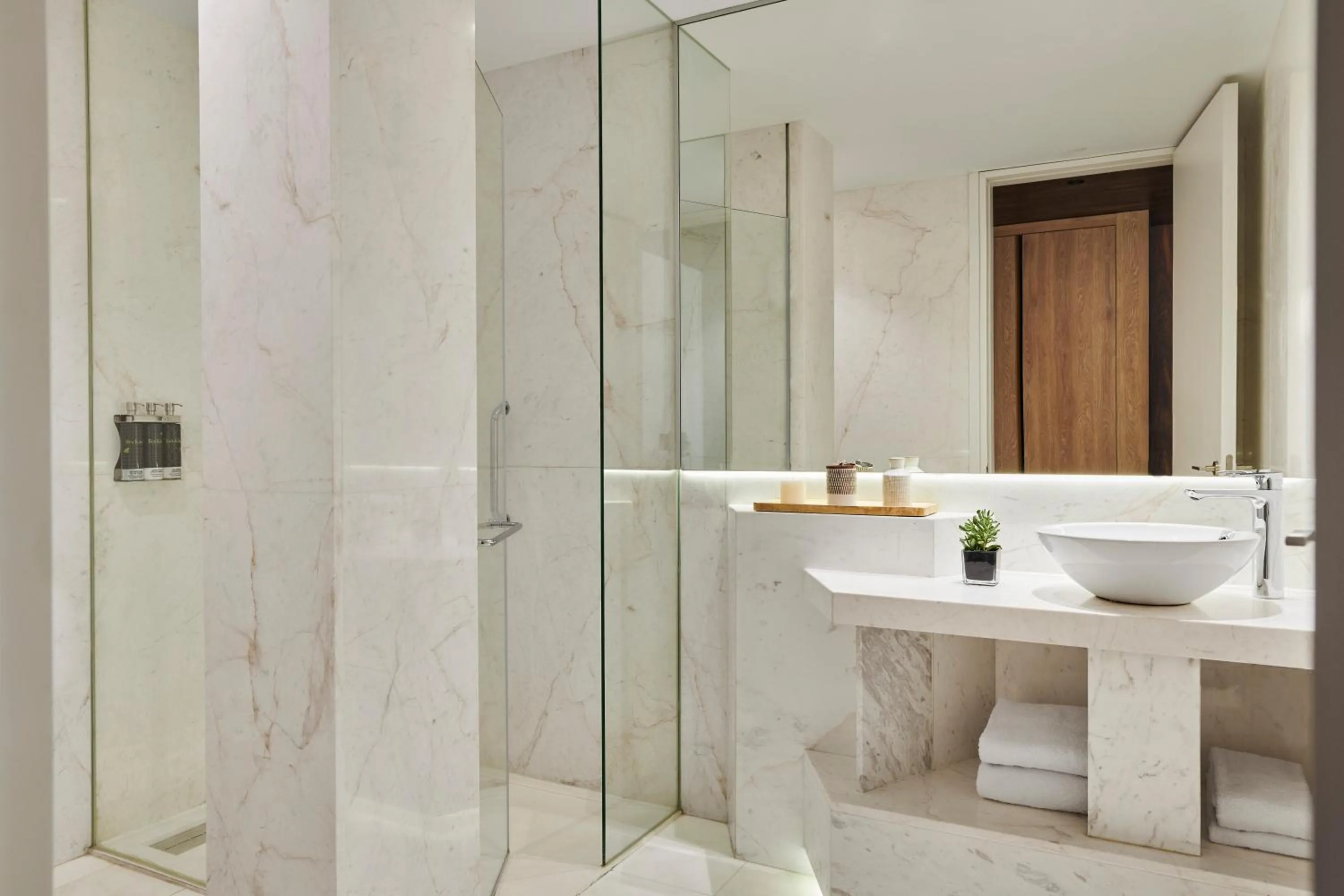 Shower in Hyatt Centric Gran Via Madrid