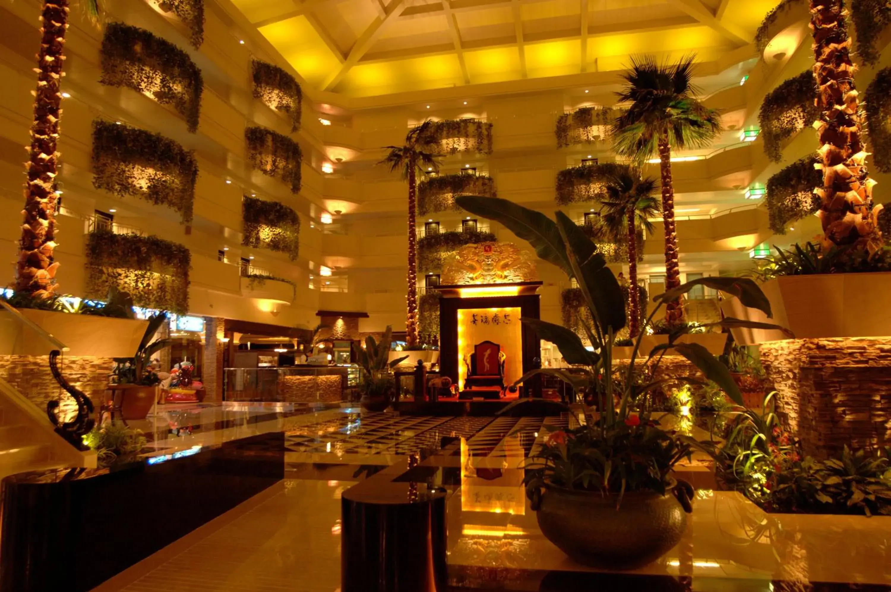 Lobby or reception in Okinawa Kariyushi Beach Resort Ocean Spa Lobby or reception in Okinawa Kariyushi Beach Resort Ocean Spa