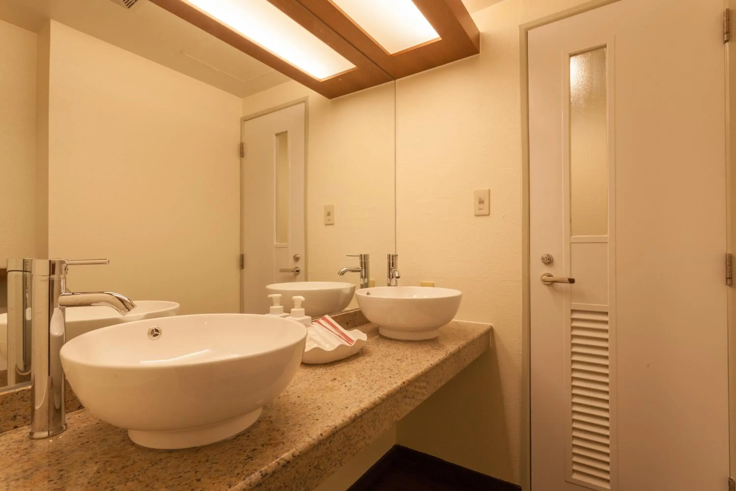 Photo of the whole room in Okinawa Kariyushi Beach Resort Ocean Spa Photo of the whole room in Okinawa Kariyushi Beach Resort Ocean Spa