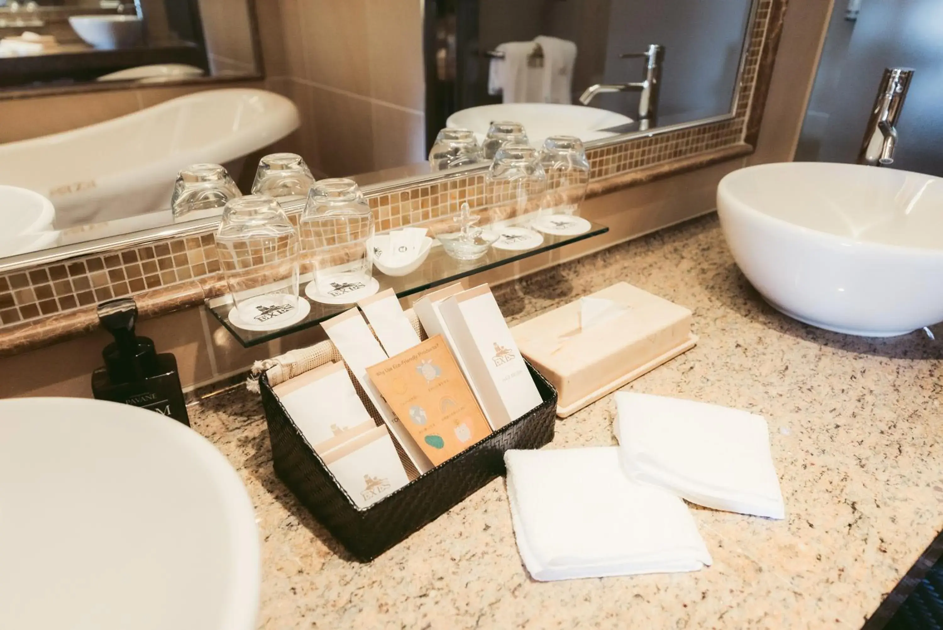 Premier Twin Room with Tatami Area - single occupancy - High Floor in Okinawa Kariyushi Resort EXES Onna Premier Twin Room with Tatami Area - single occupancy - High Floor in Okinawa Kariyushi Resort EXES Onna