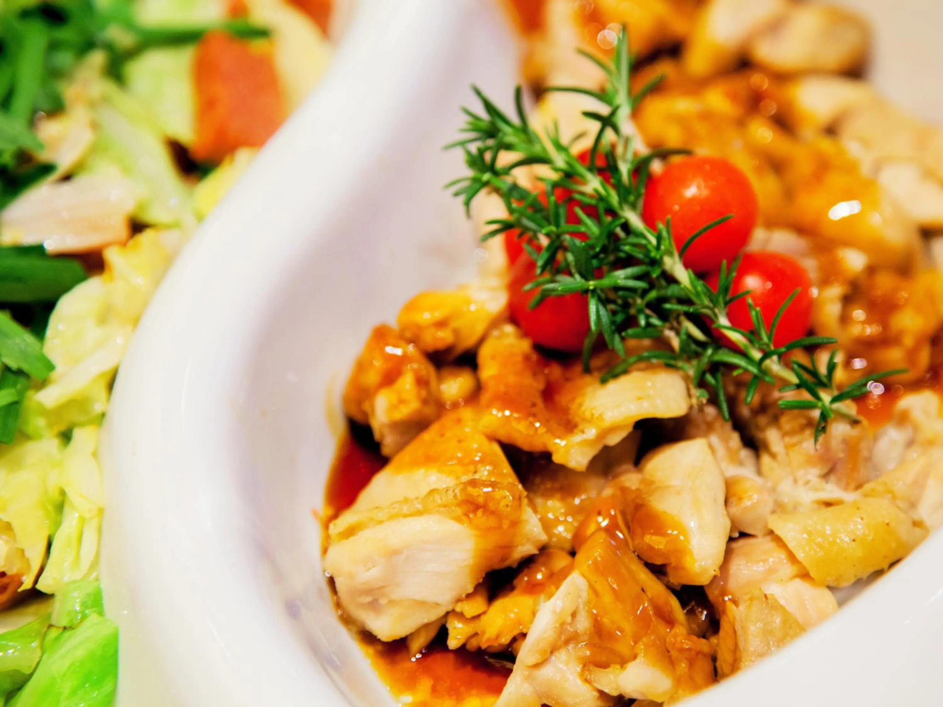 Restaurant/places to eat in Okinawa Kariyushi Resort EXES Onna