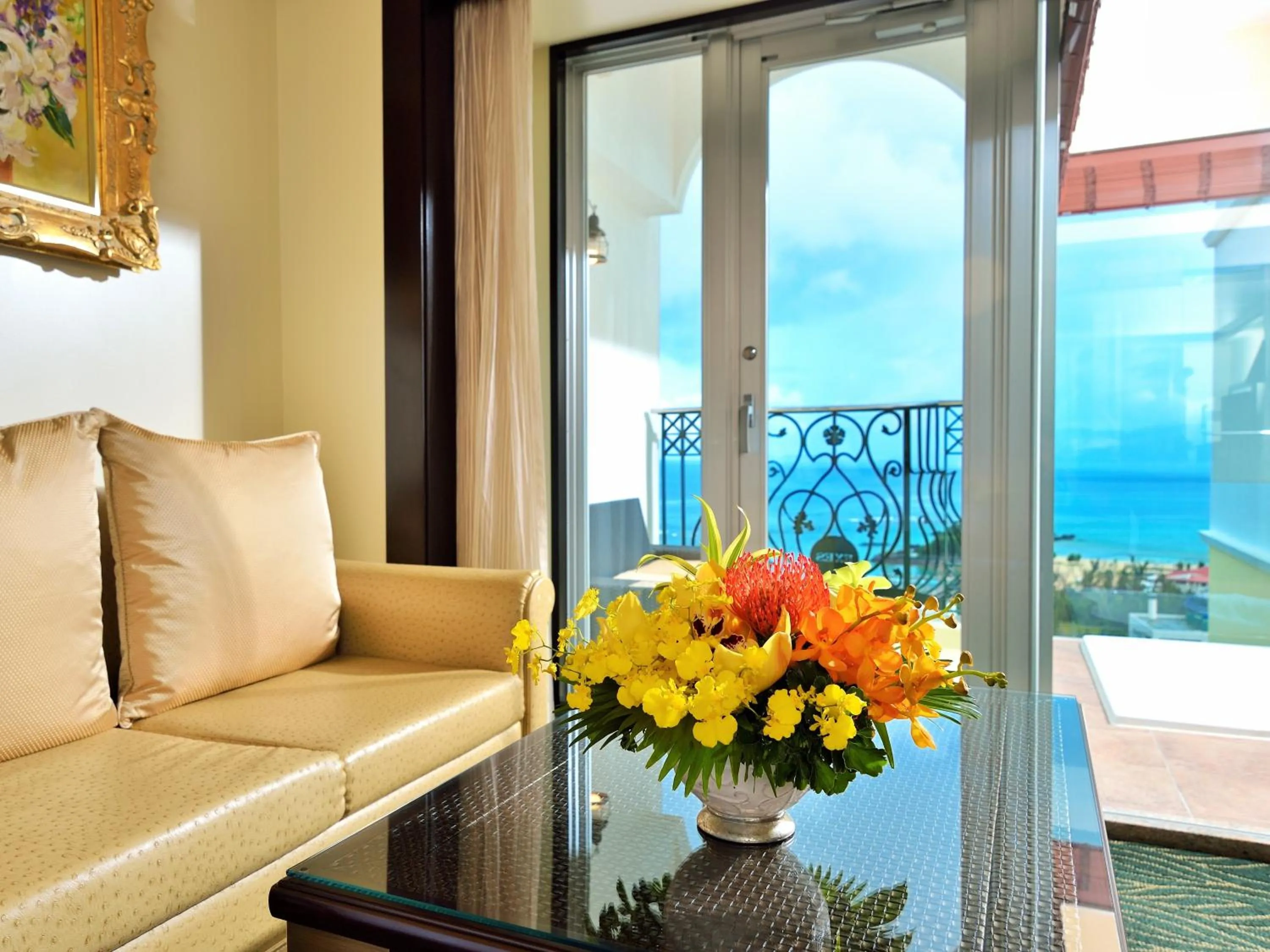 Photo of the whole room in Okinawa Kariyushi Resort EXES Onna