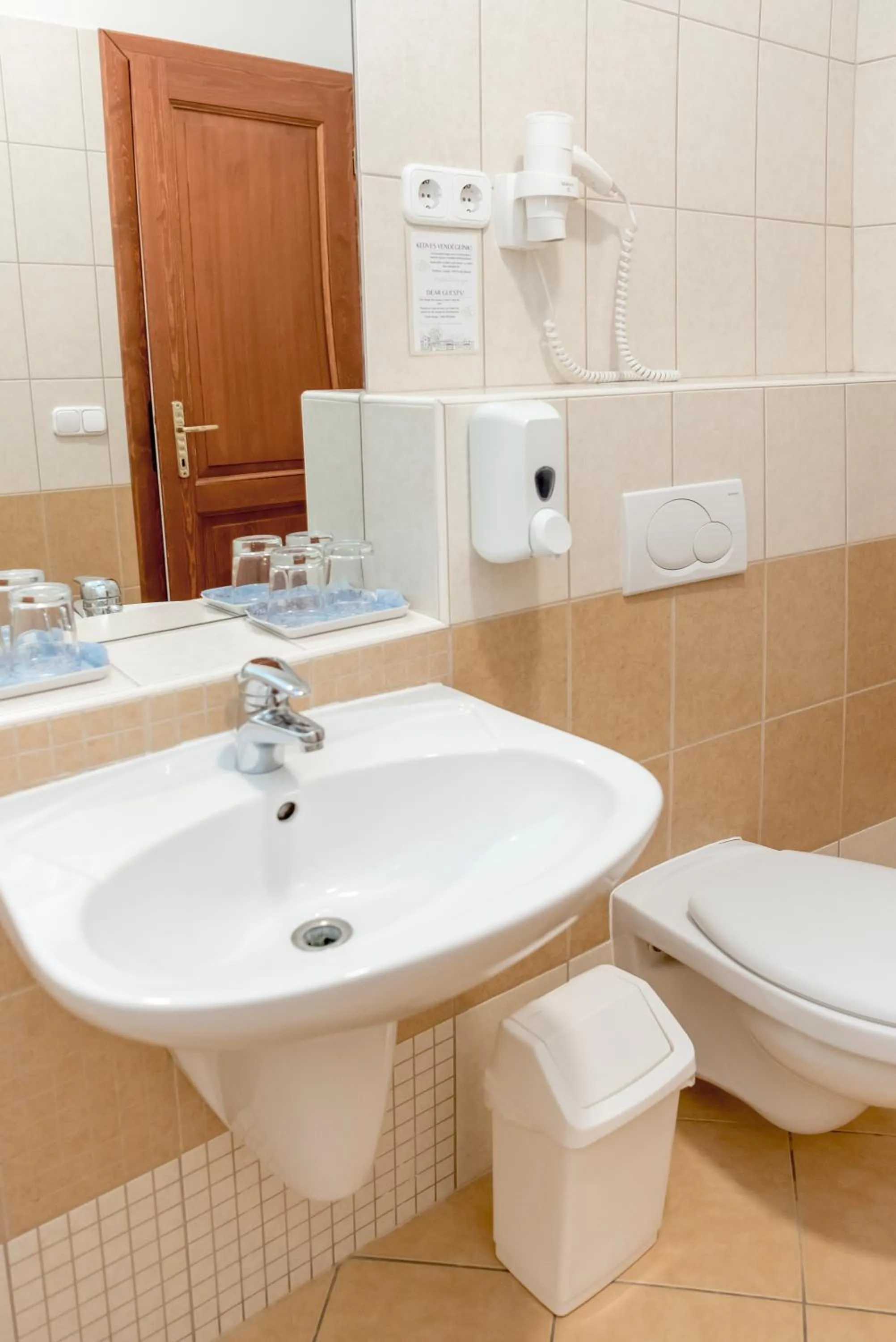 Bathroom in Hotel Anna Villa
