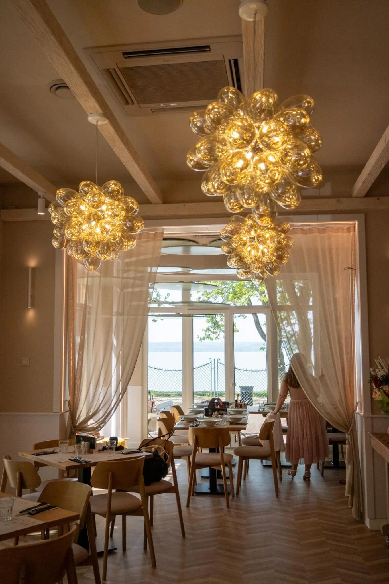 Restaurant/places to eat in Hotel Anna Villa