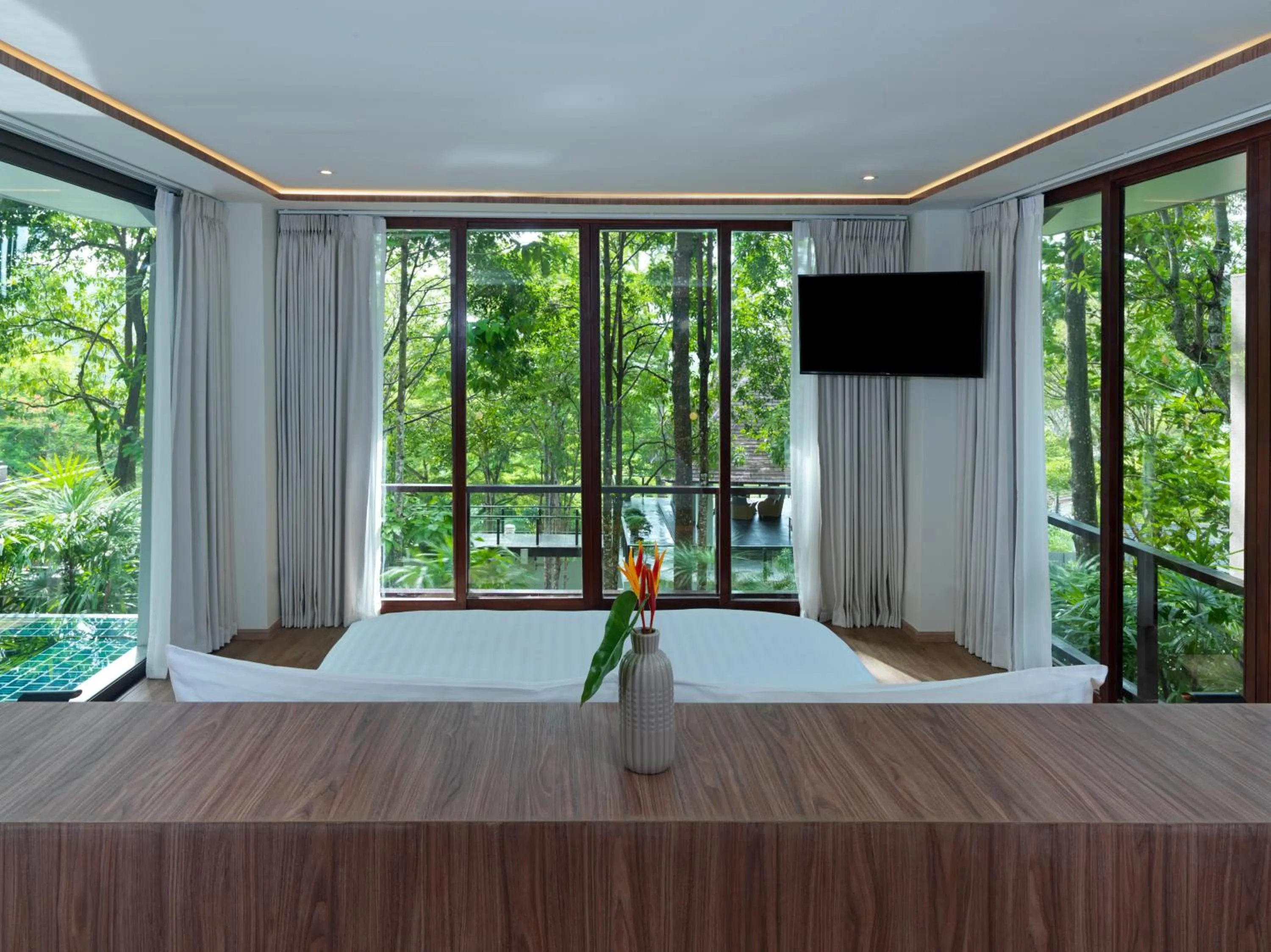 Bed in Villa Zolitude Resort & Spa - SHA Extra Plus