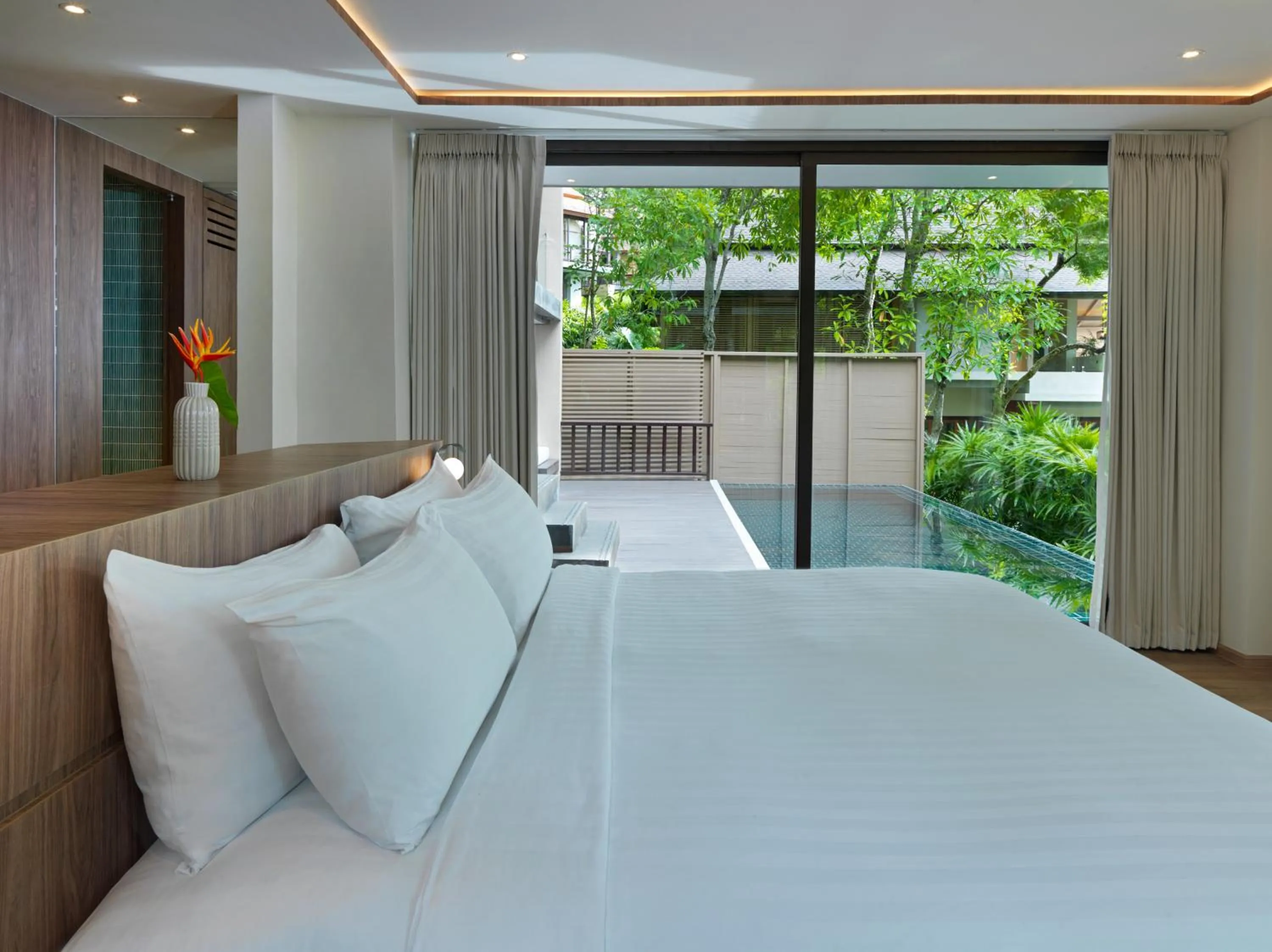 Bed in Villa Zolitude Resort & Spa - SHA Extra Plus