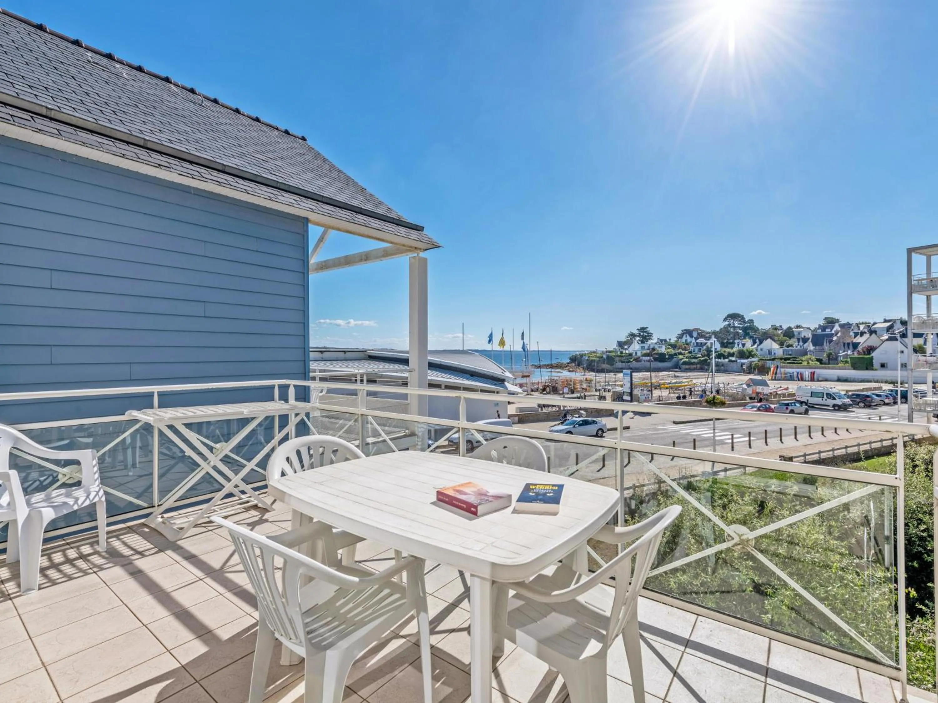 Balcony/Terrace in Vacancéole - Le Domaine de Bertheaume