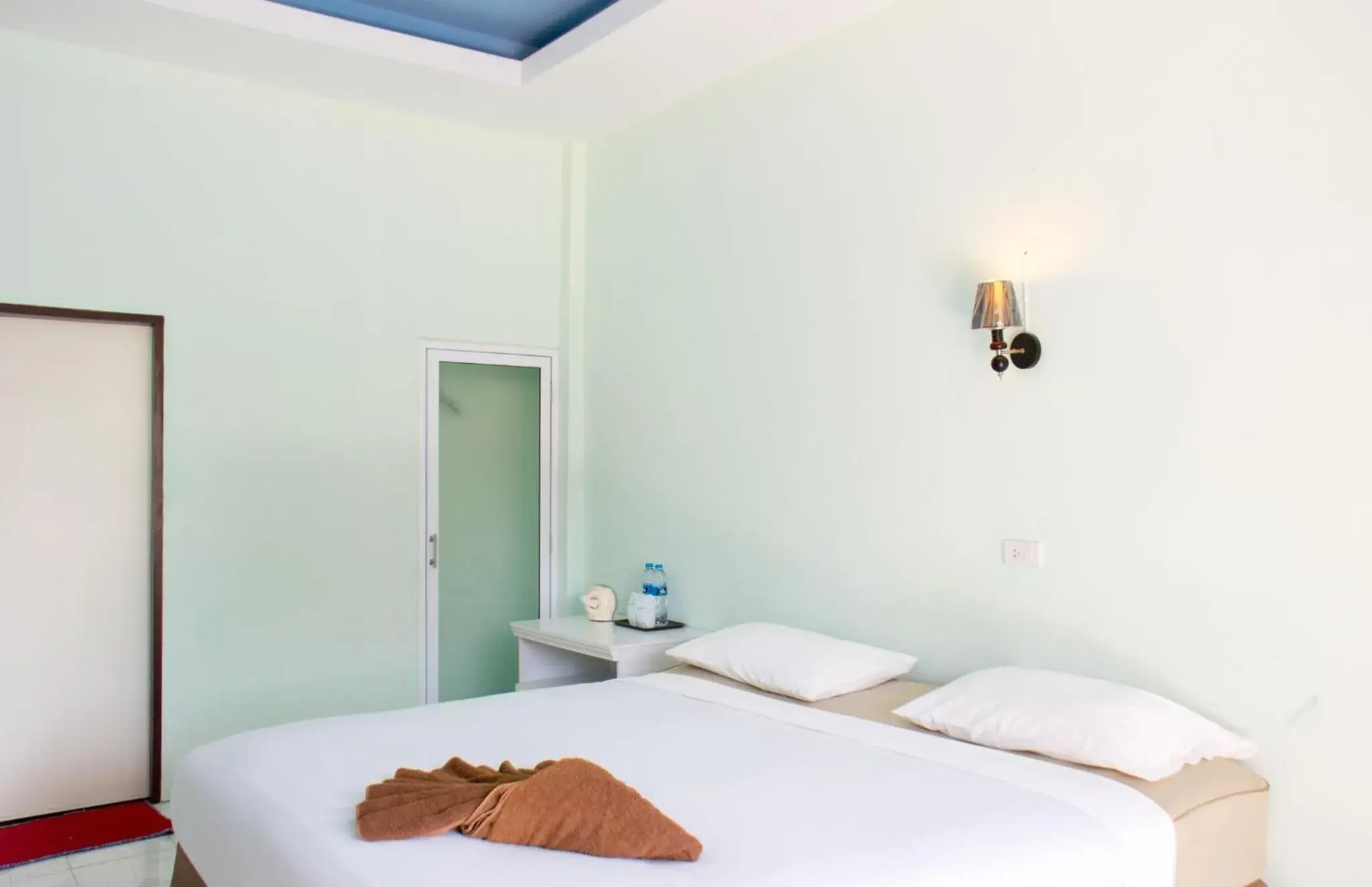 Photo of the whole room, Bed in Best House Resort Photo of the whole room, Bed in Best House Resort