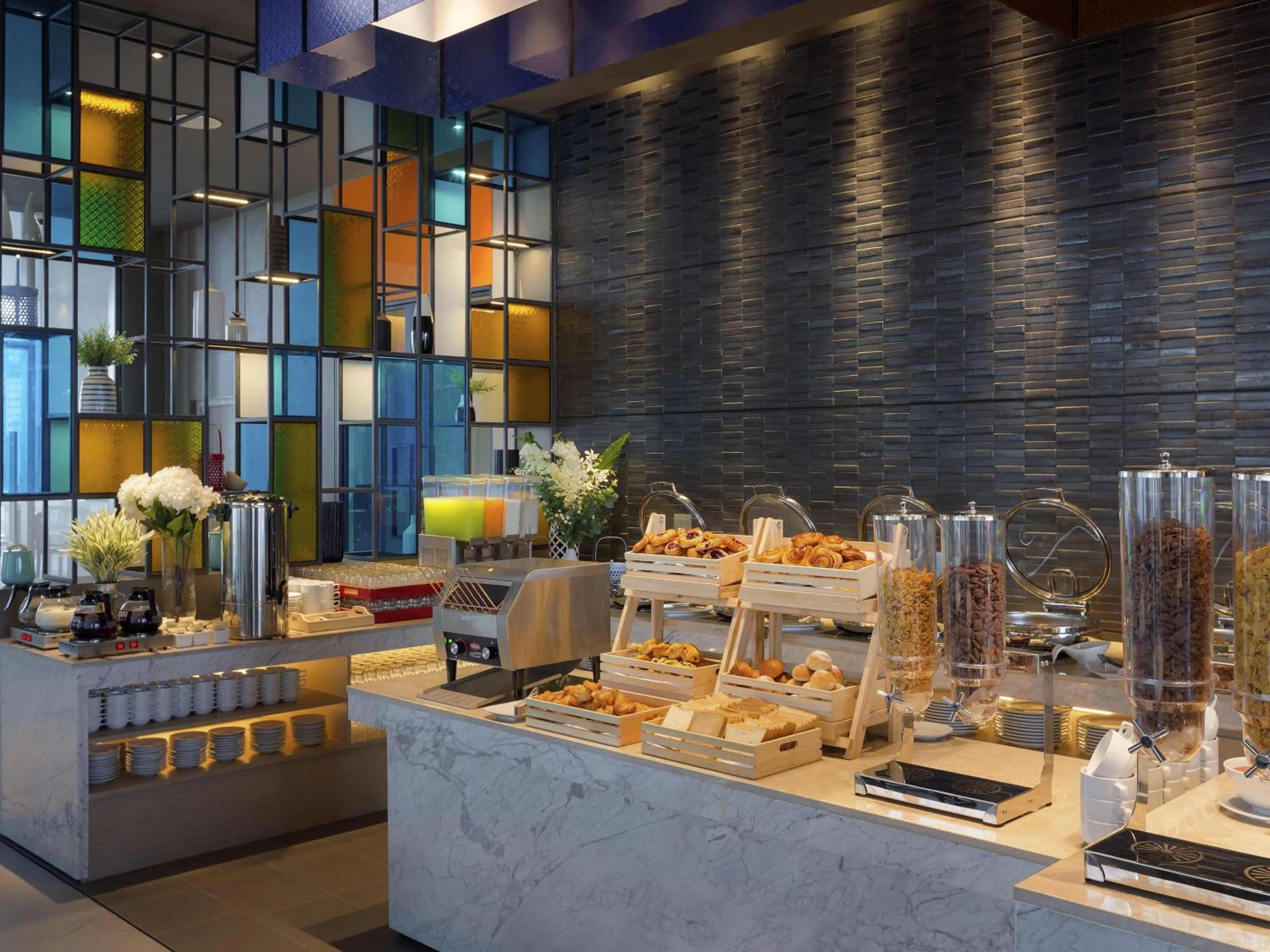 Restaurant/places to eat in ibis Styles Bangkok Sukhumvit Phra Khanong