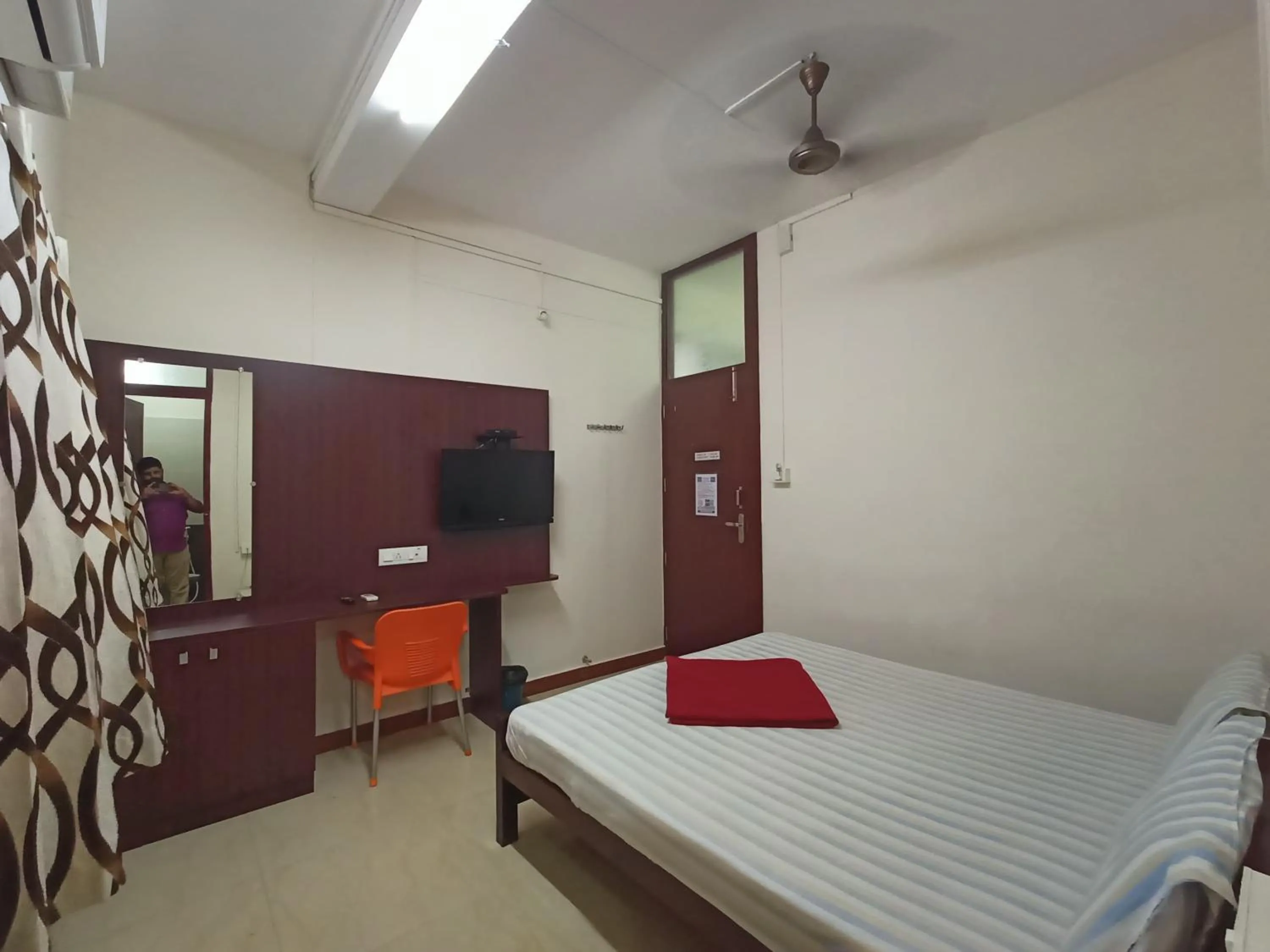TV and multimedia, Bed in Aditya Residency