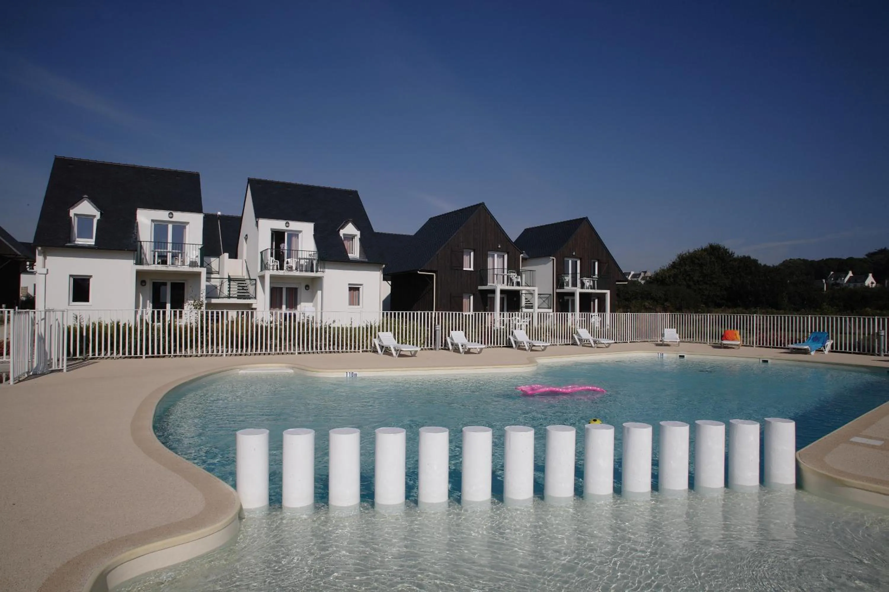 Swimming pool in Résidence Néméa Les Roches