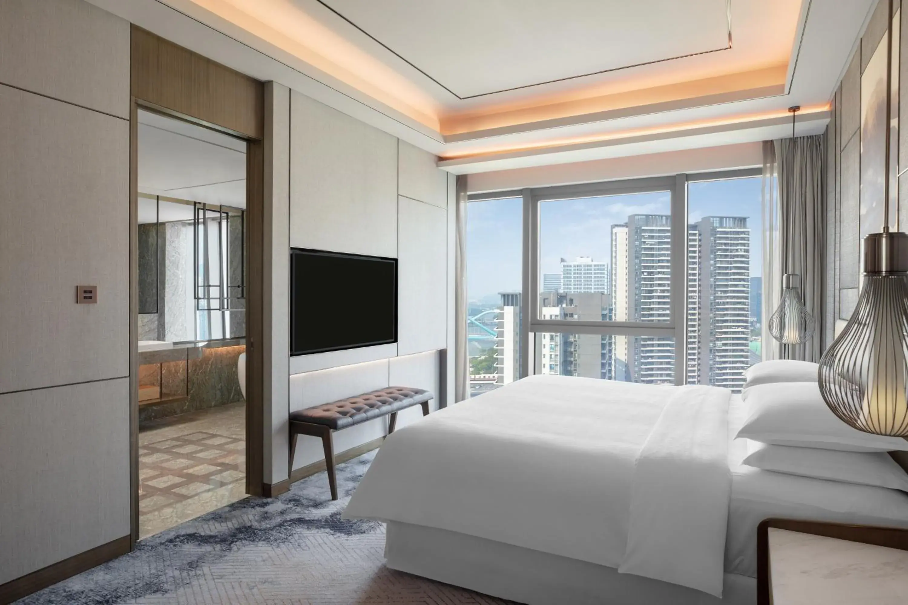 Deluxe One-Bedroom King Suite with Club Lounge Access in Sheraton Guangzhou Nansha Hotel Deluxe One-Bedroom King Suite with Club Lounge Access in Sheraton Guangzhou Nansha Hotel