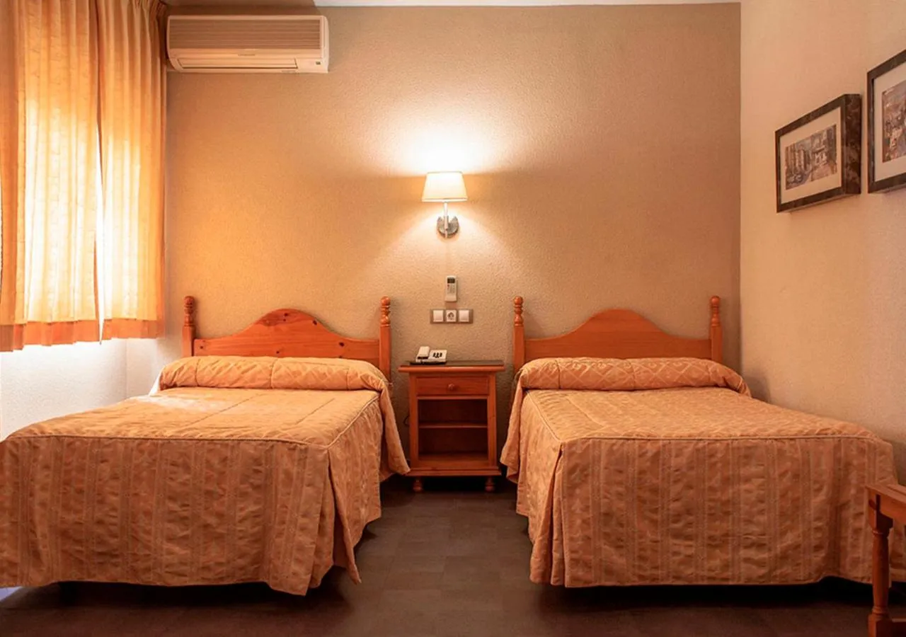 Bedroom, Bed in Hotel La Zambra