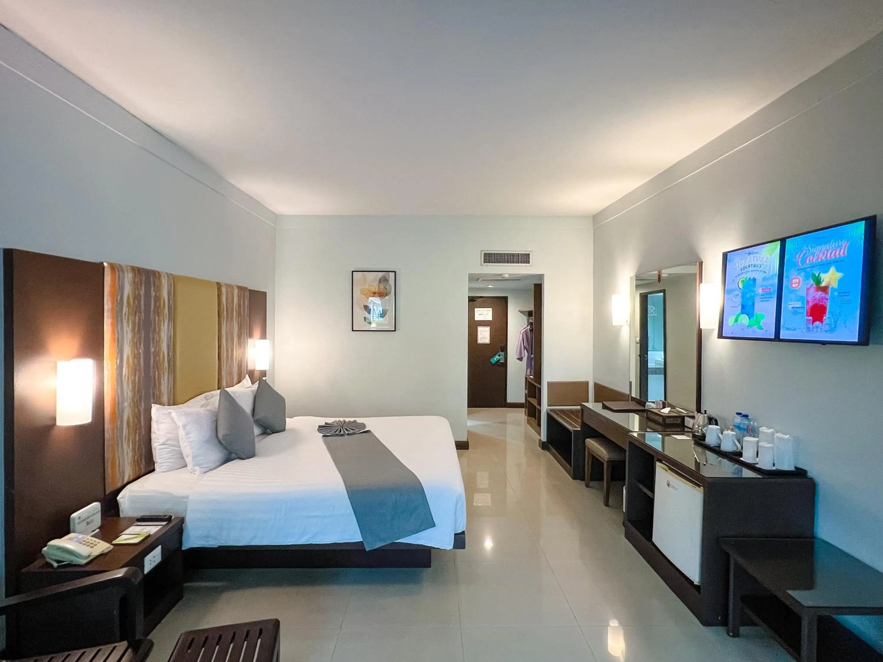 Bed in Patong Resort Hotel - SHA Extra Plus