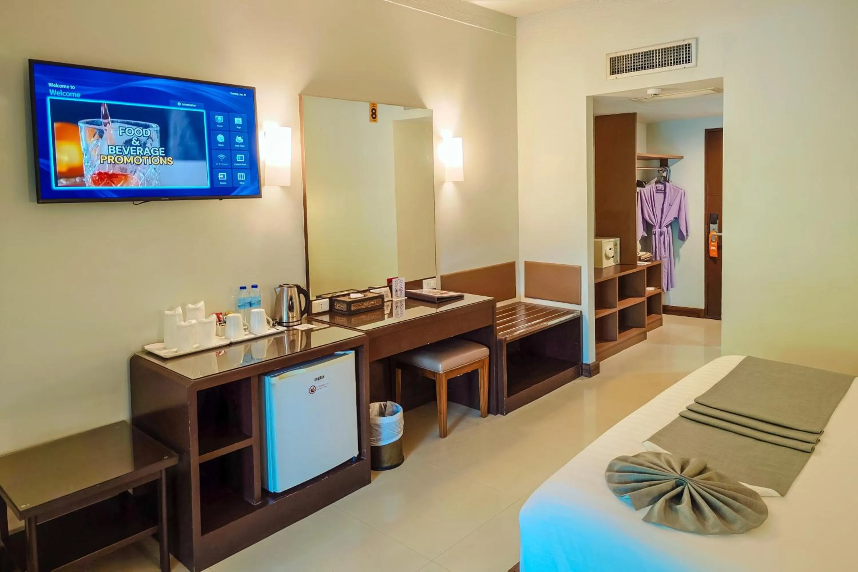 Bedroom in Patong Resort Hotel - SHA Extra Plus