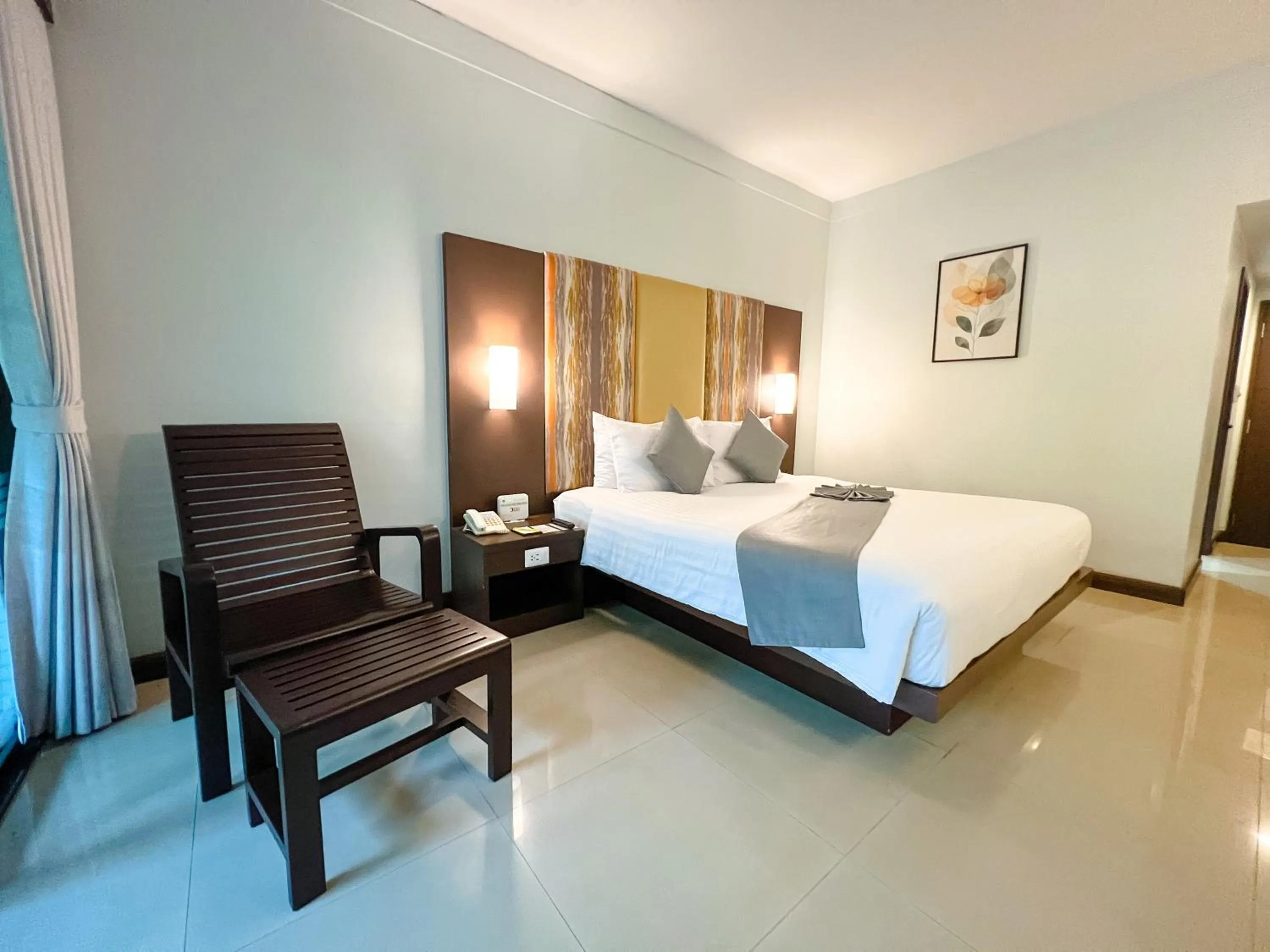 Bed in Patong Resort Hotel - SHA Extra Plus