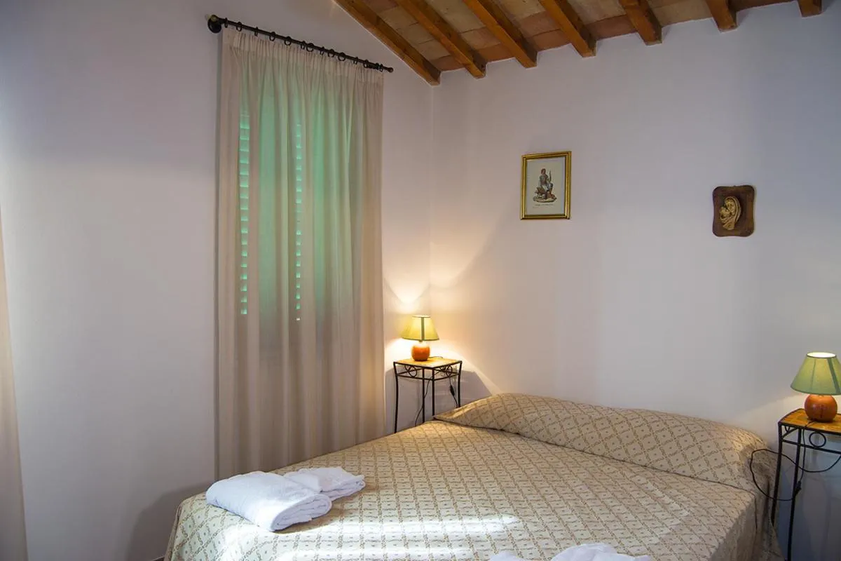 Photo of the whole room, Bed in Agriturismo Torraiolo