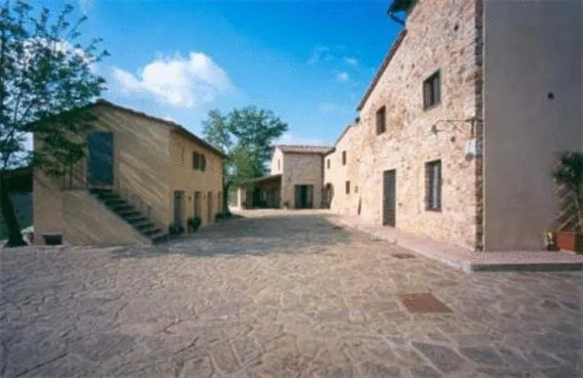 Facade/entrance in Agriturismo Torraiolo