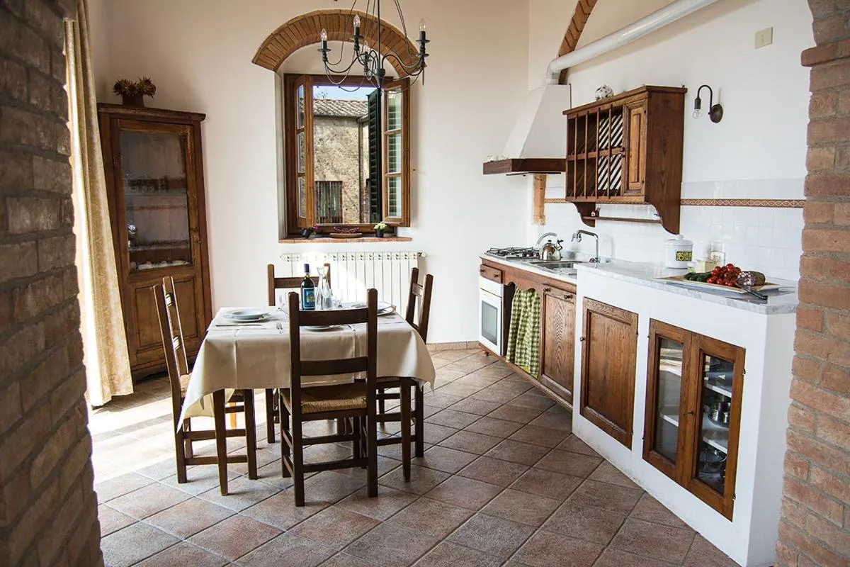 Dining area in Agriturismo Torraiolo
