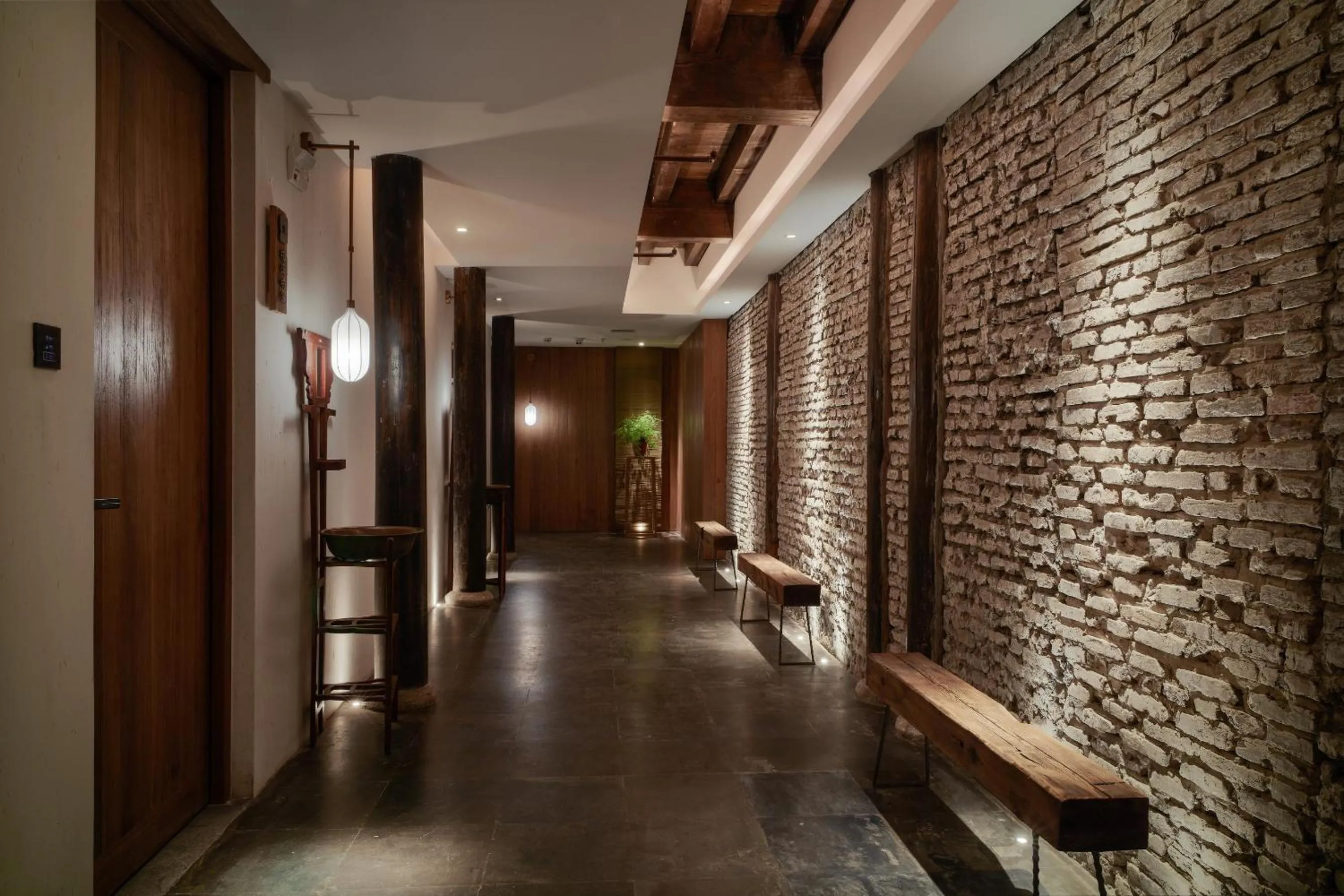 Property building in Uin Oriental Hotel