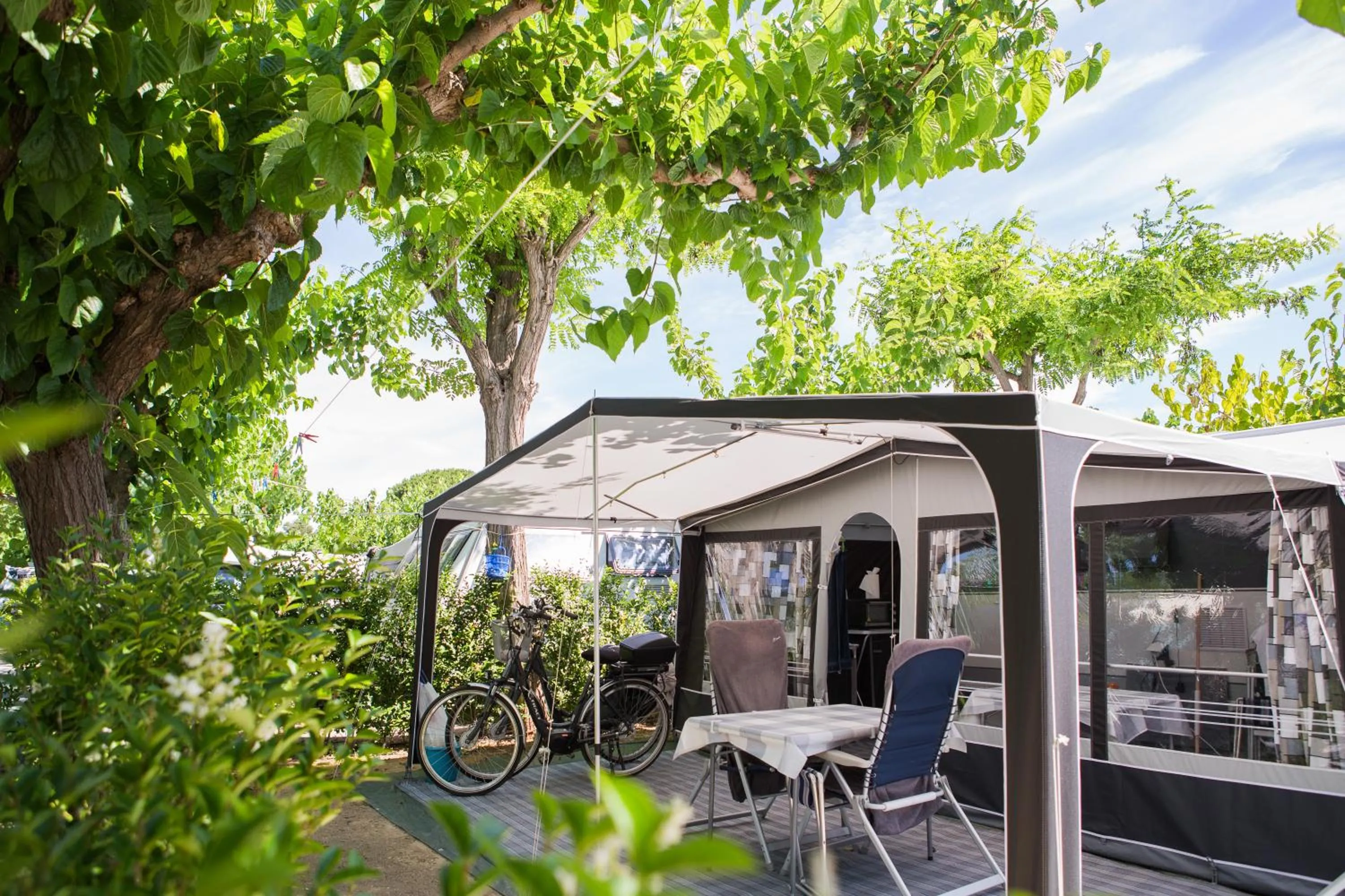 Garden view in Camping Estival Vendrell Platja