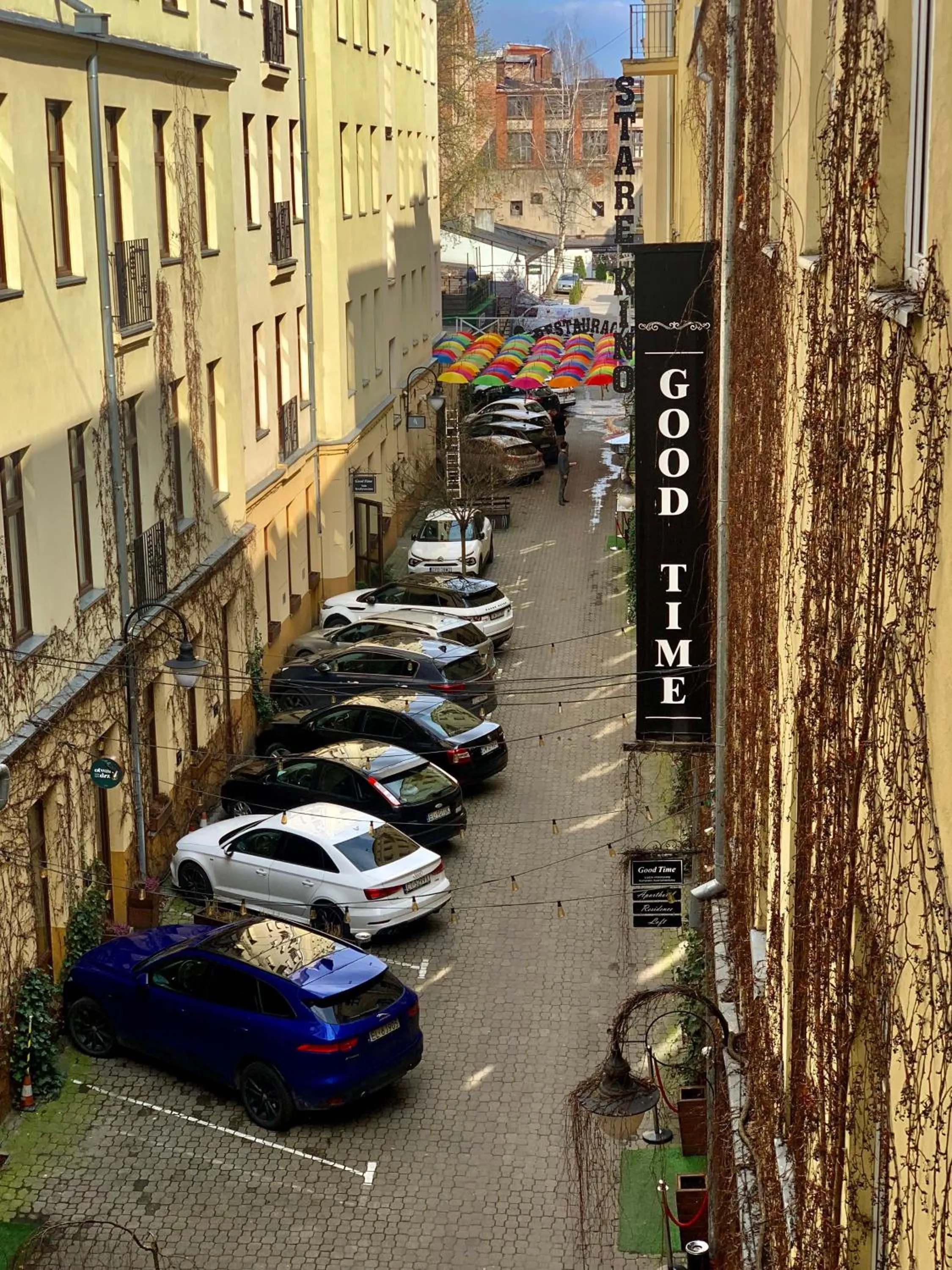 Parking in Loft Piotrkowska by Good Time