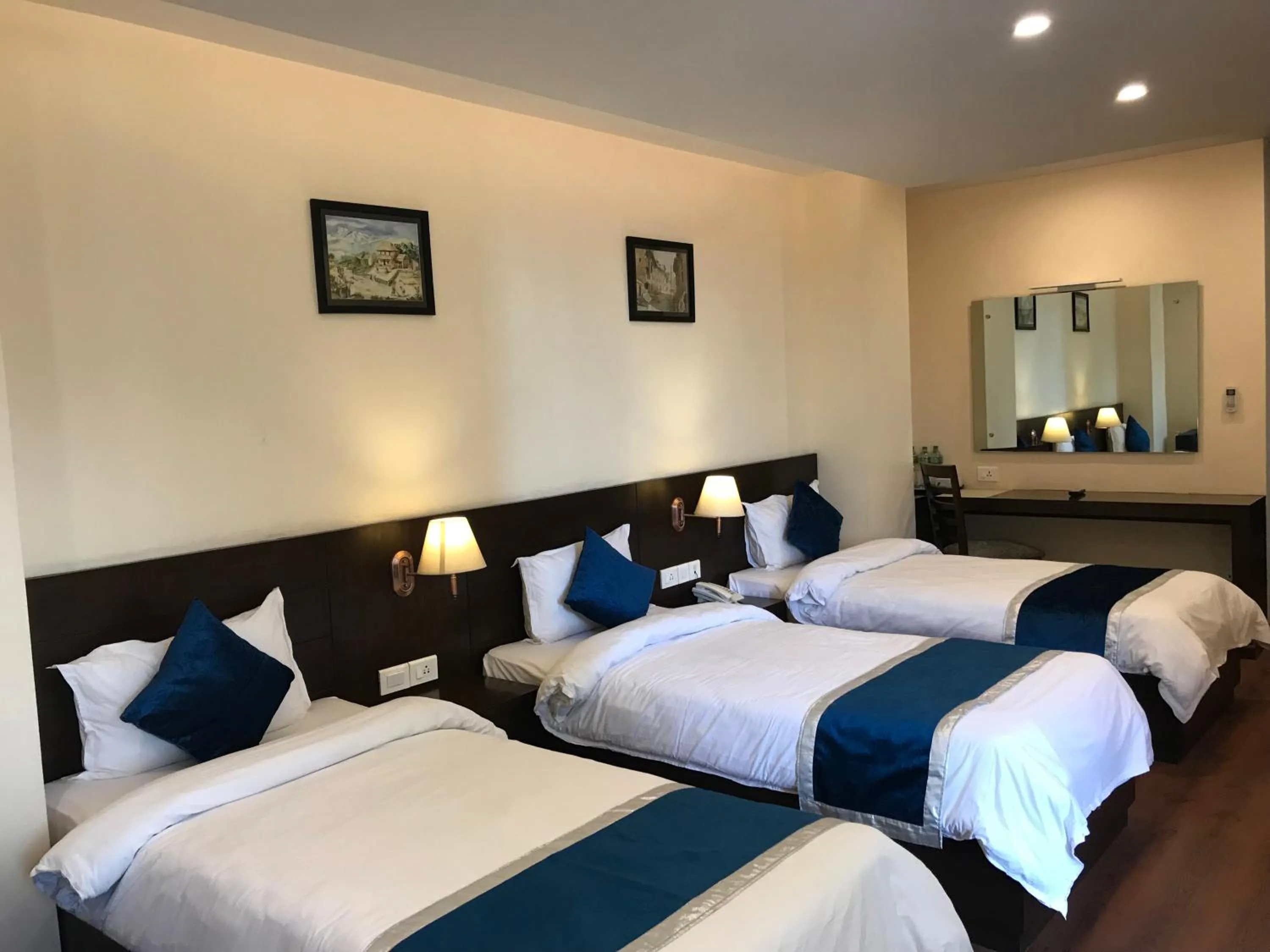 Bedroom, Bed in Kaveri Inn