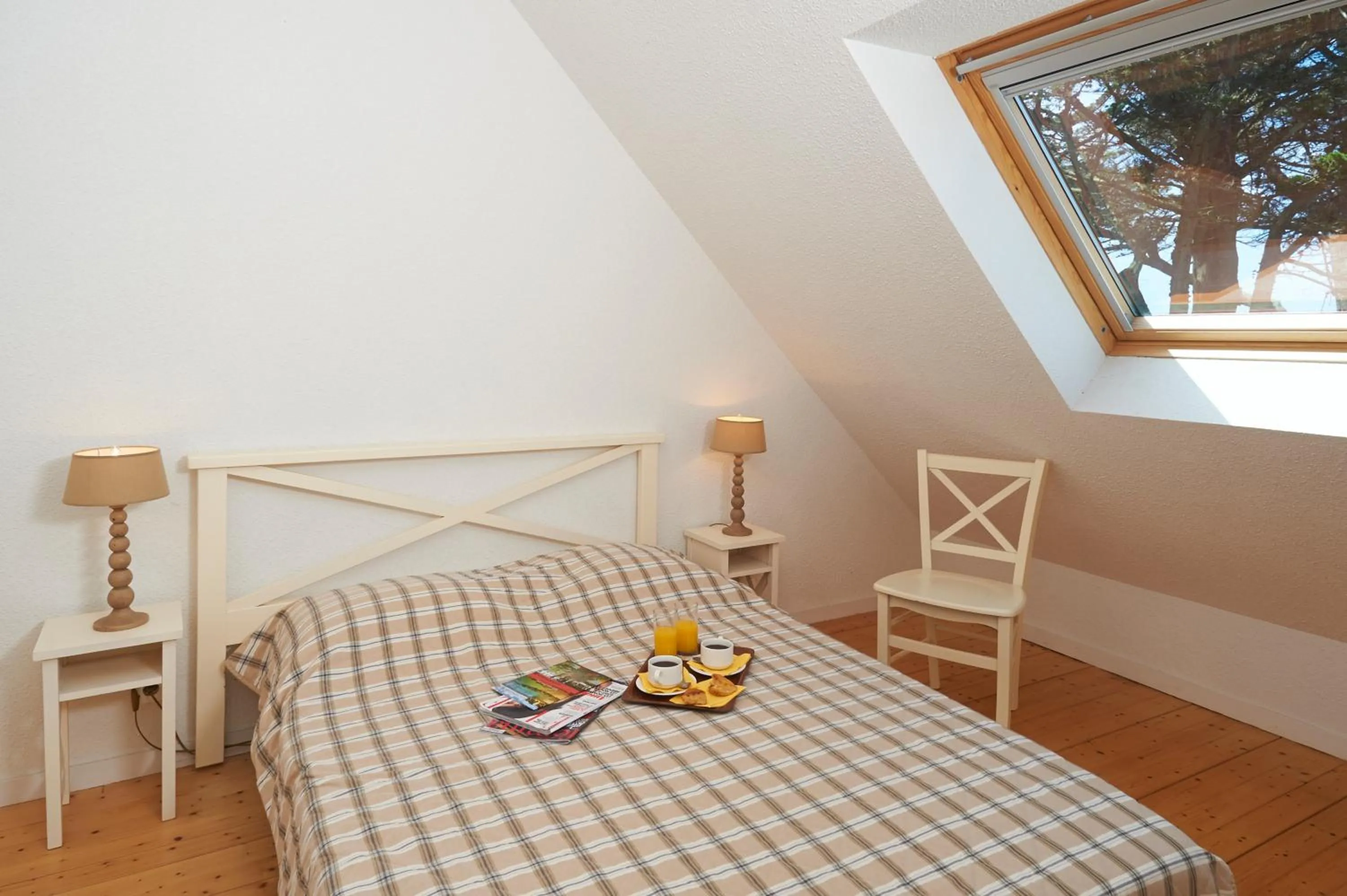 Photo of the whole room in Résidence Néméa Iroise Armorique