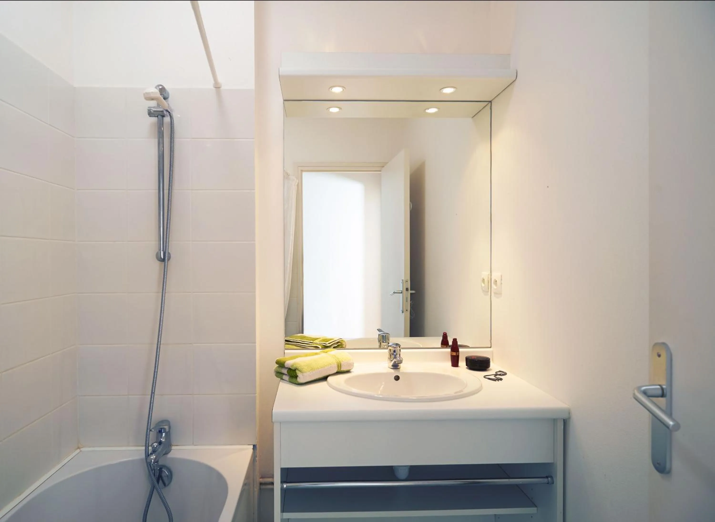 Bathroom in Résidence Néméa Iroise Armorique