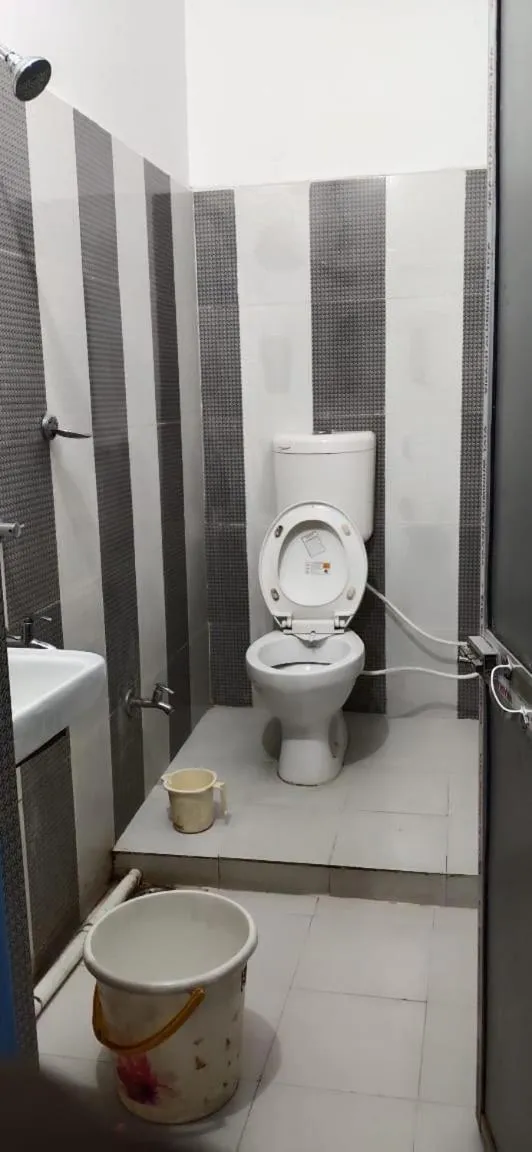 Bathroom in Hotel Radiation Deoghar
